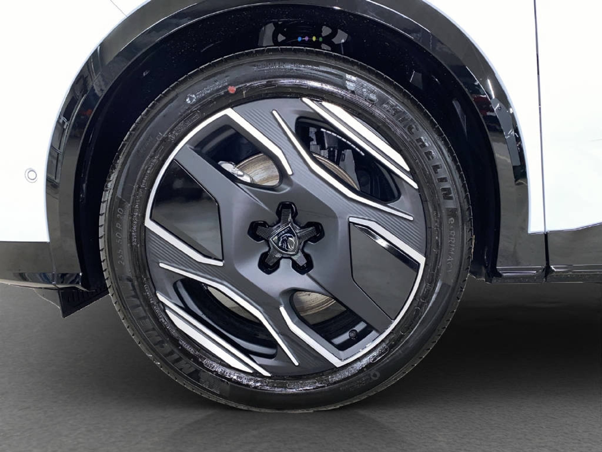 listing desktop thumbnail image 13