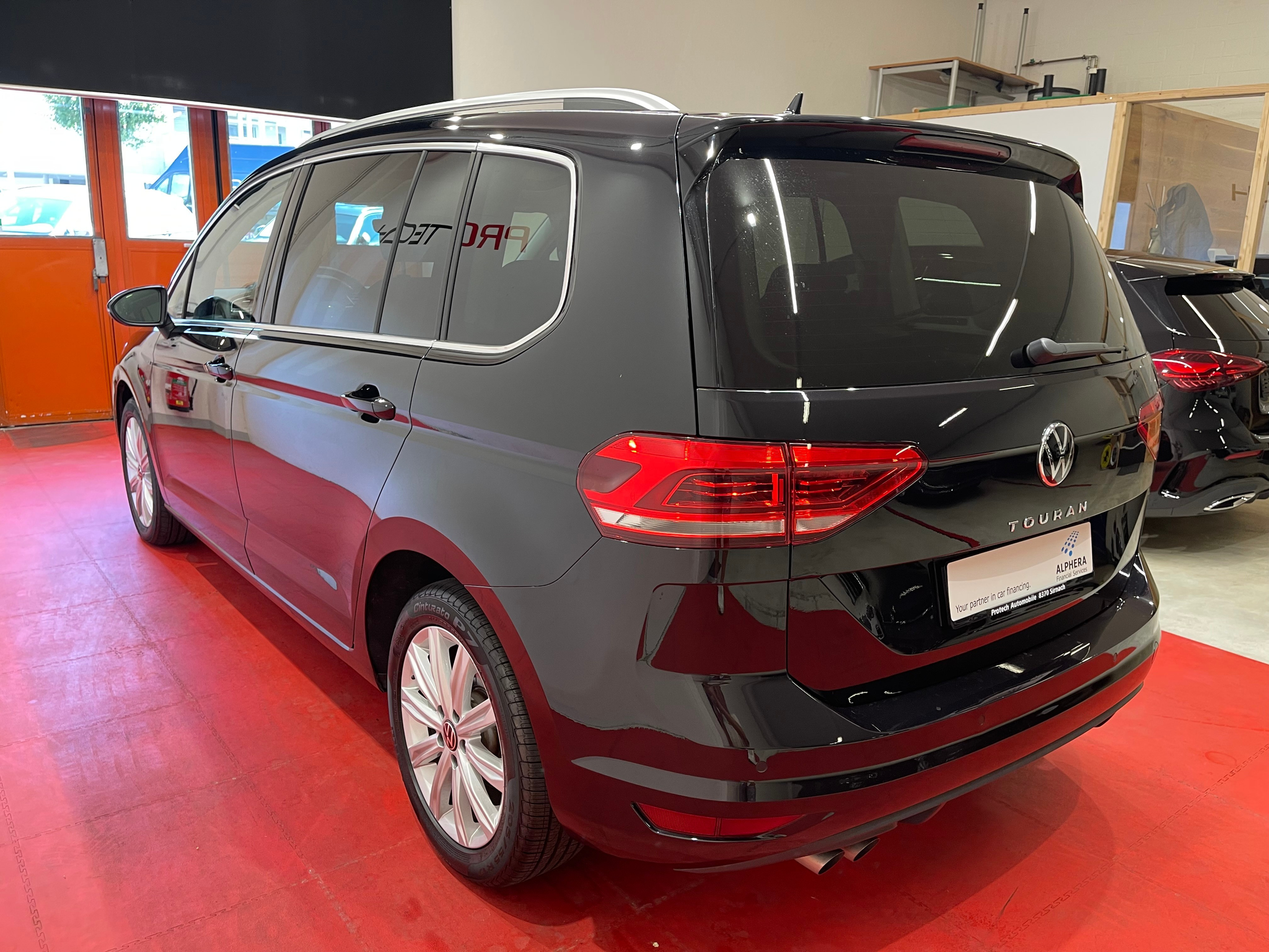 listing desktop thumbnail image 7