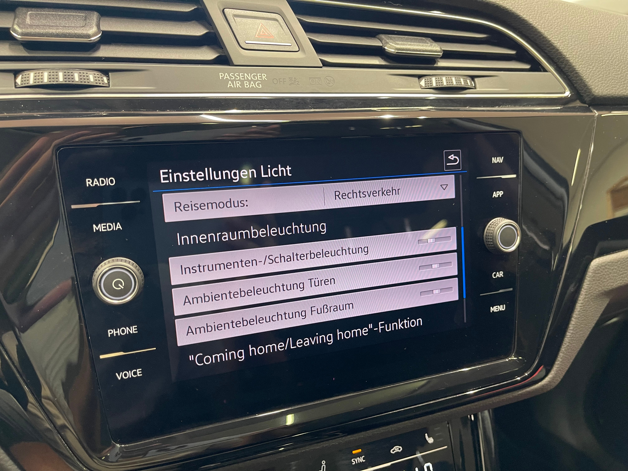 listing desktop thumbnail image 25