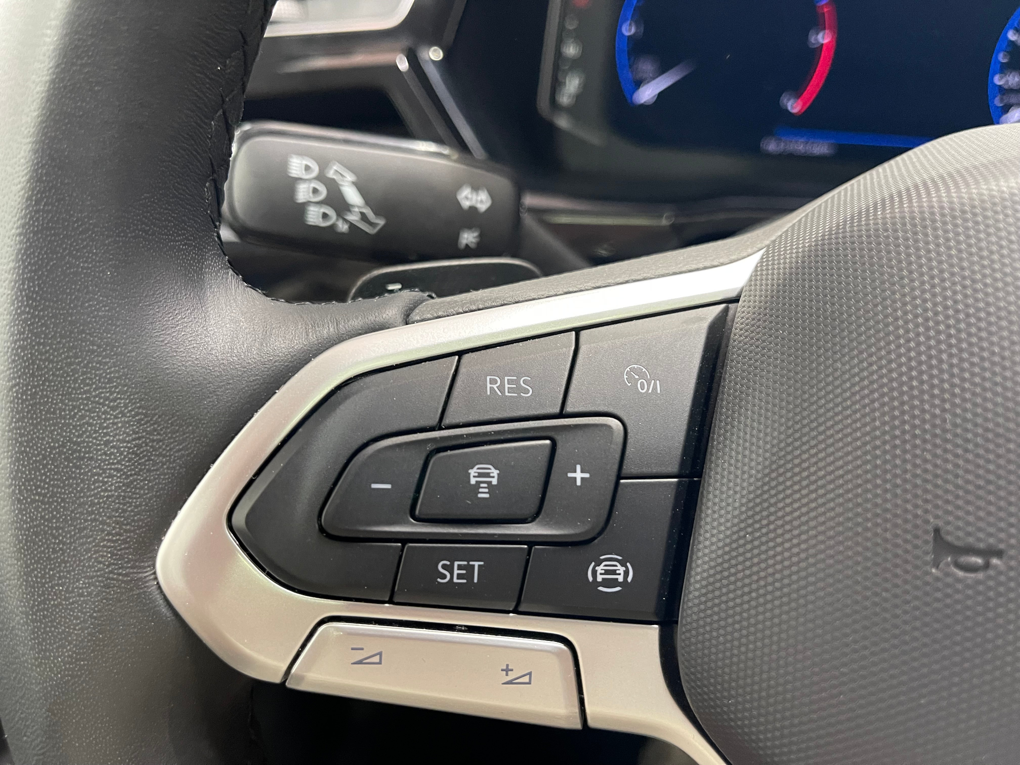 listing desktop thumbnail image 15