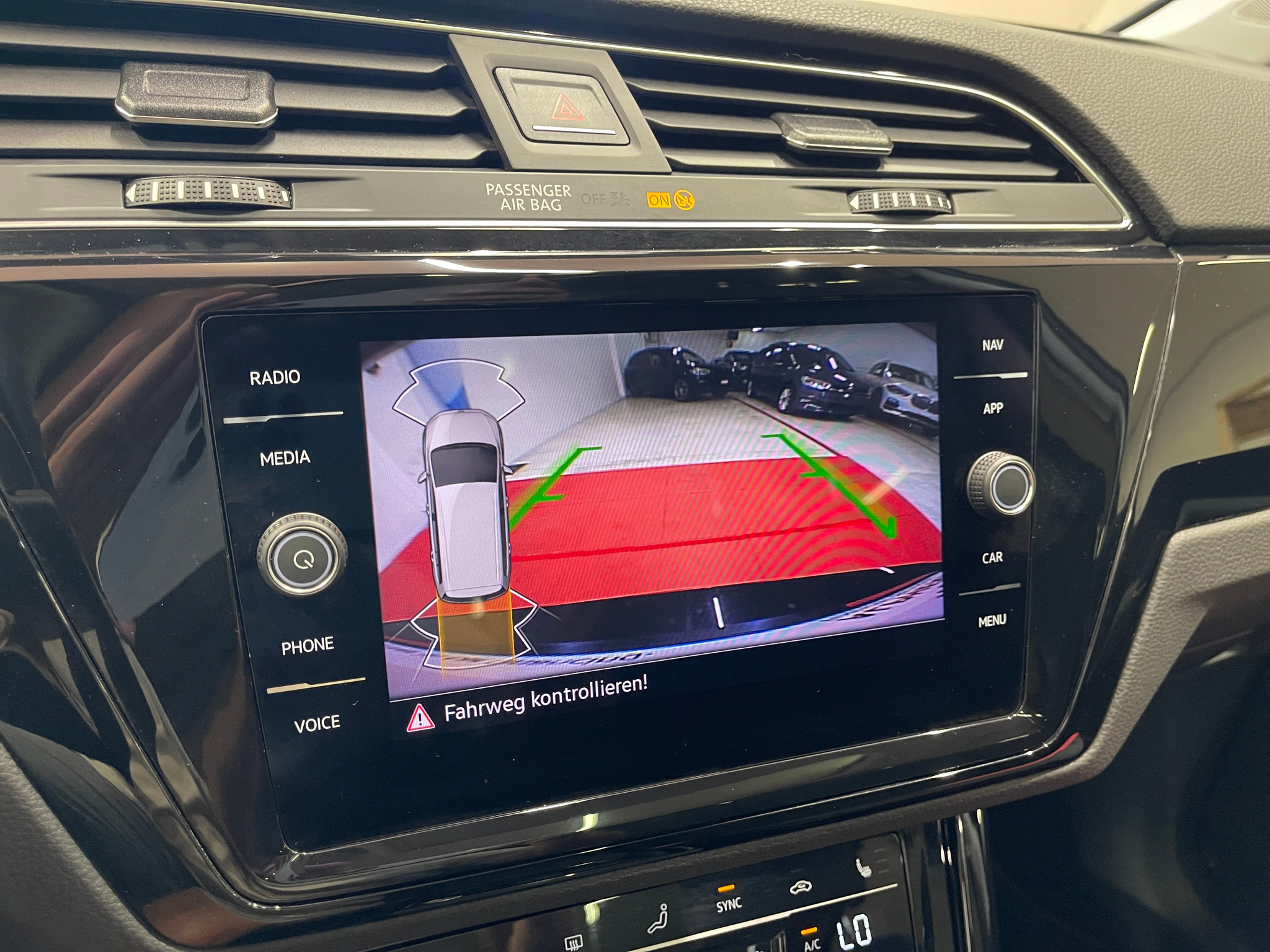 listing desktop thumbnail image 21