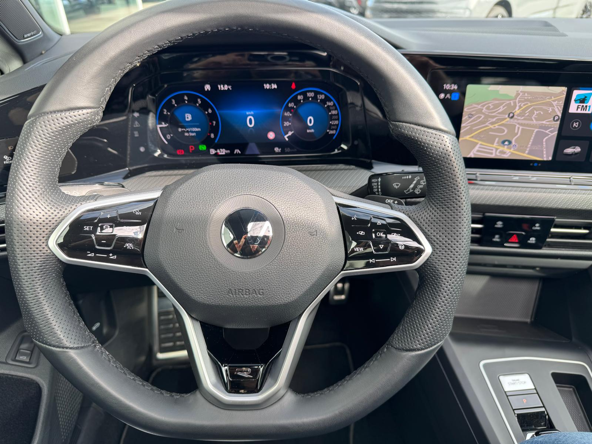 listing desktop thumbnail image 11