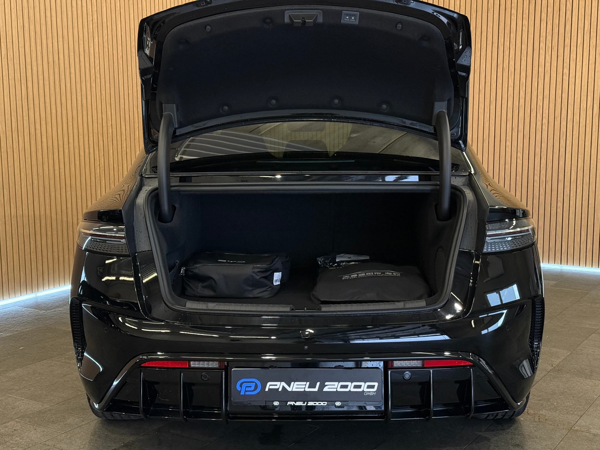 listing desktop thumbnail image 6