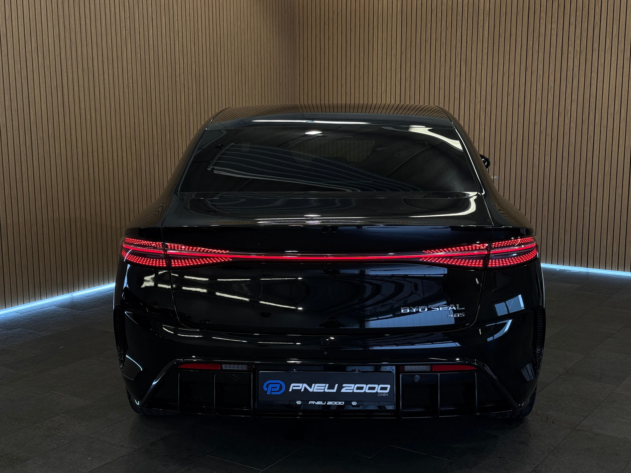 listing desktop thumbnail image 4