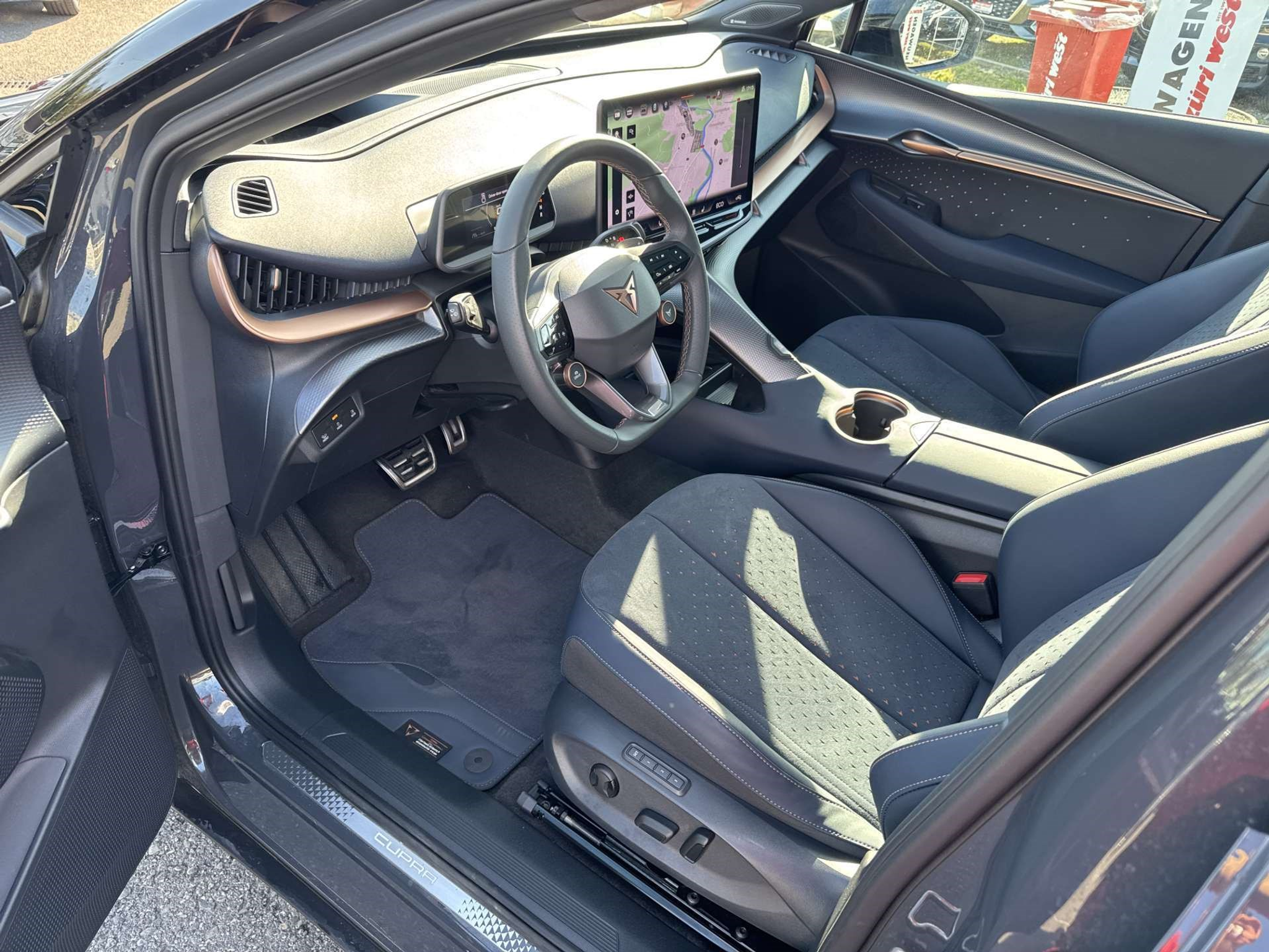 listing desktop thumbnail image 15