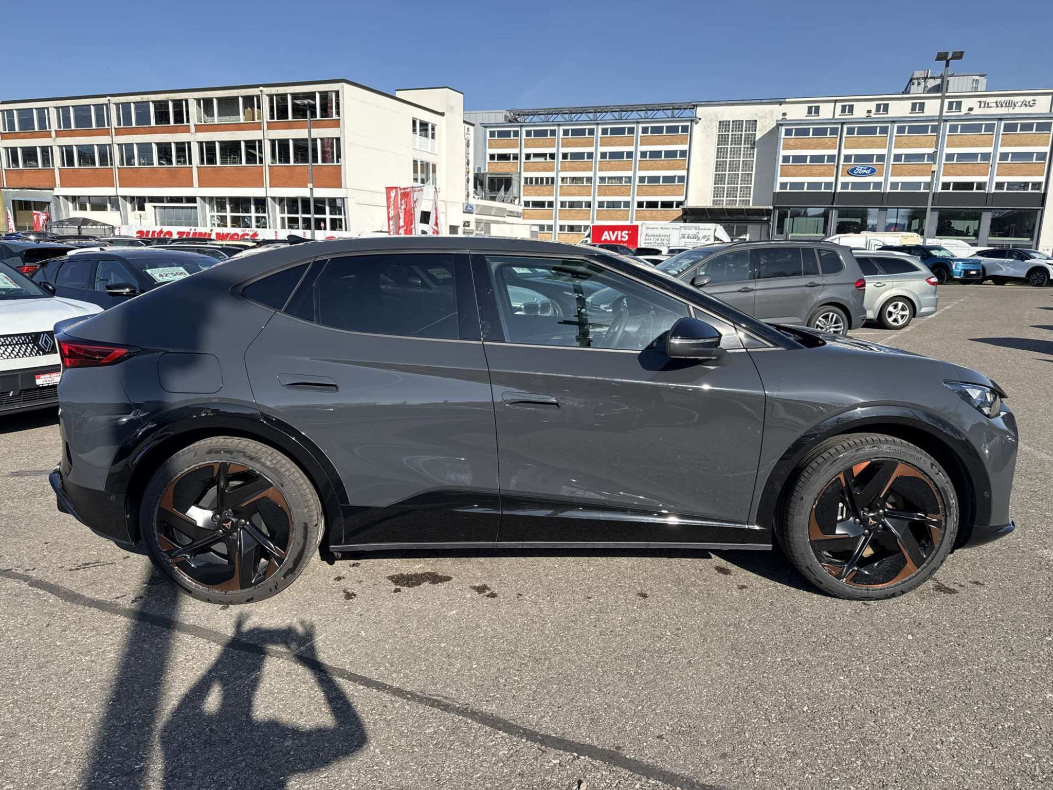 listing desktop thumbnail image 9