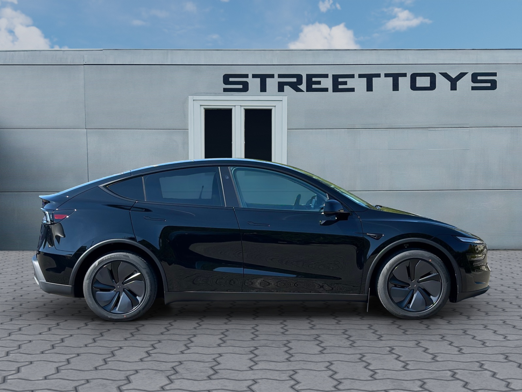 listing desktop thumbnail image 1