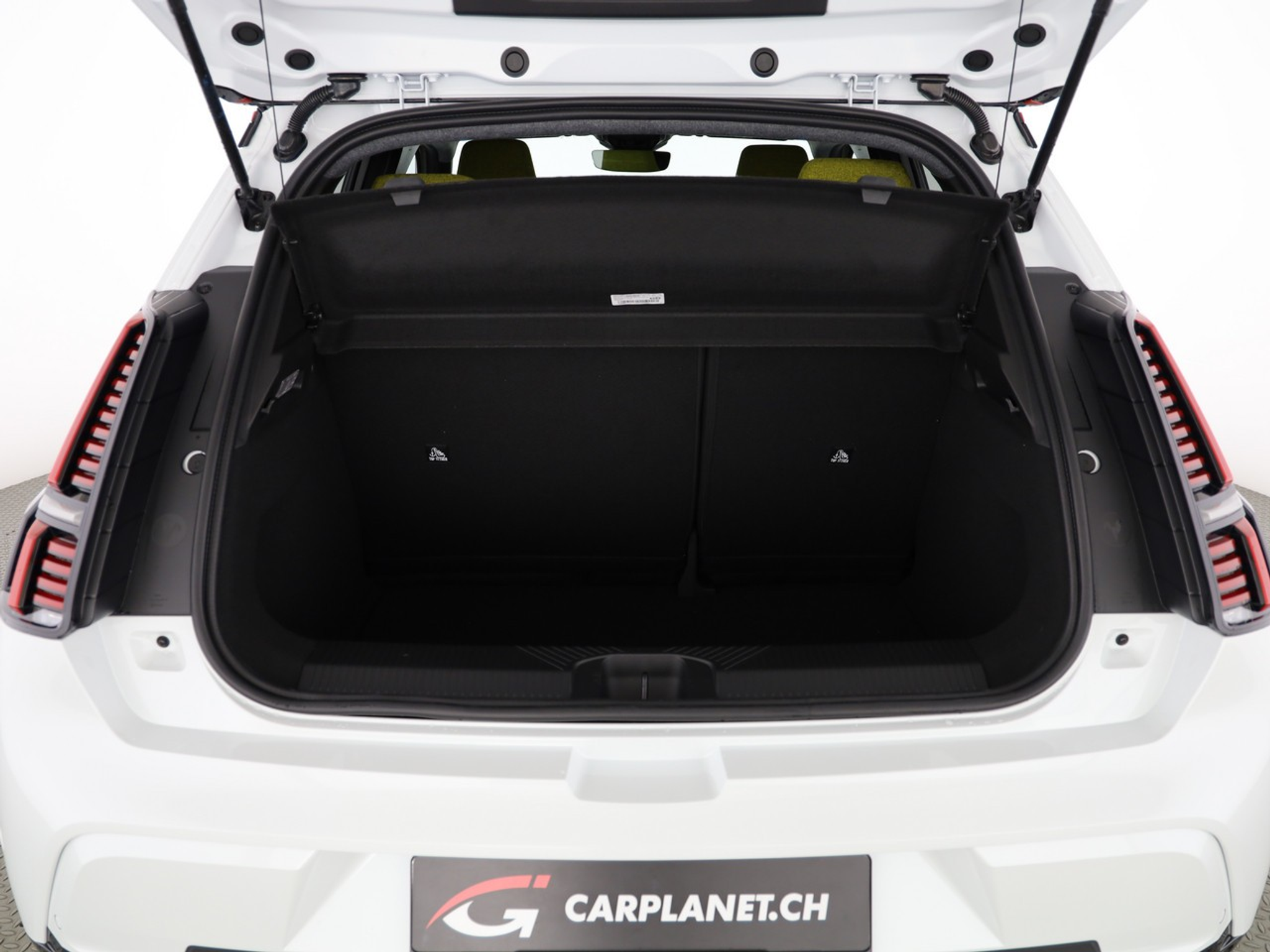 listing desktop thumbnail image 8