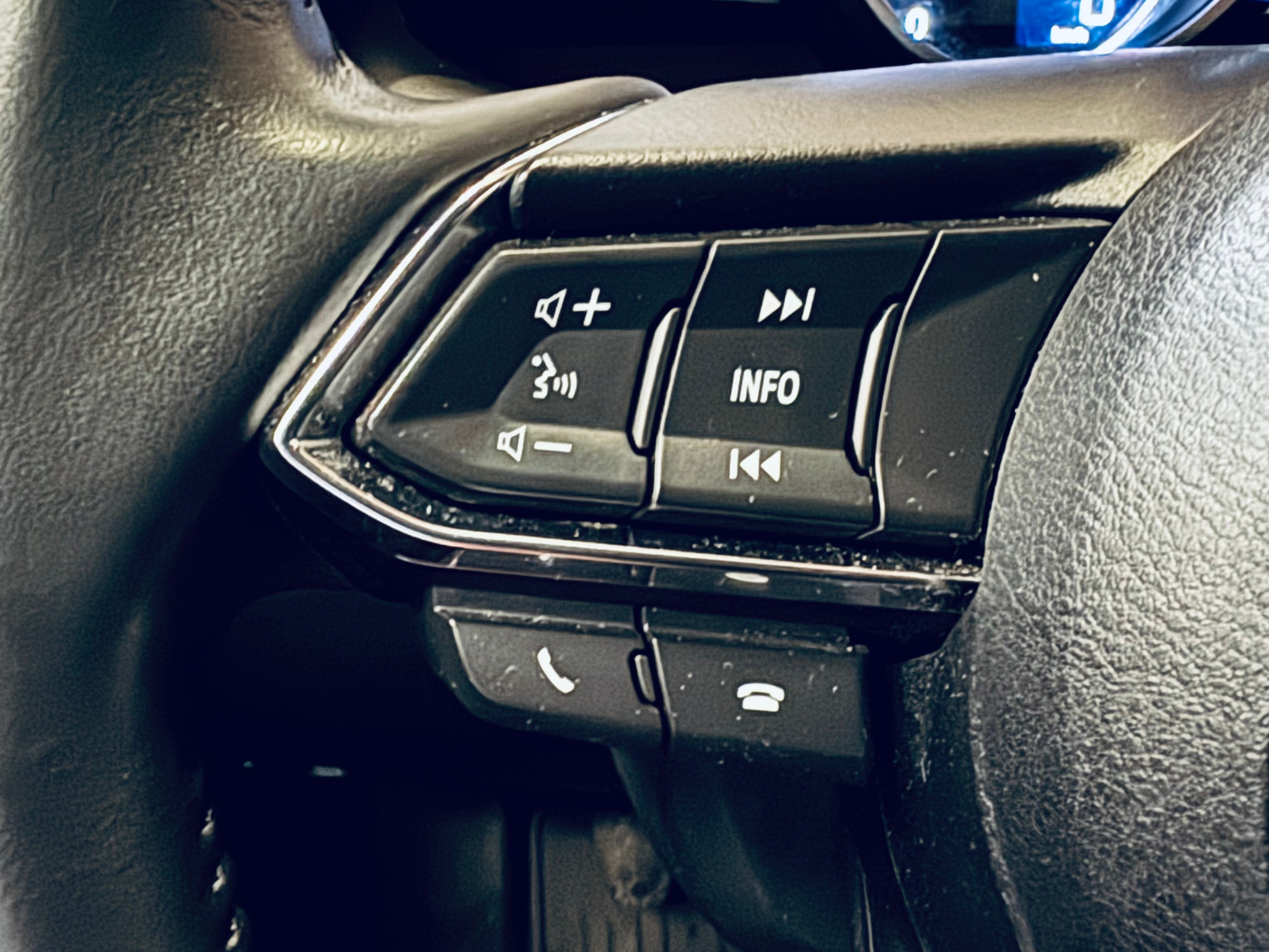 listing desktop thumbnail image 25