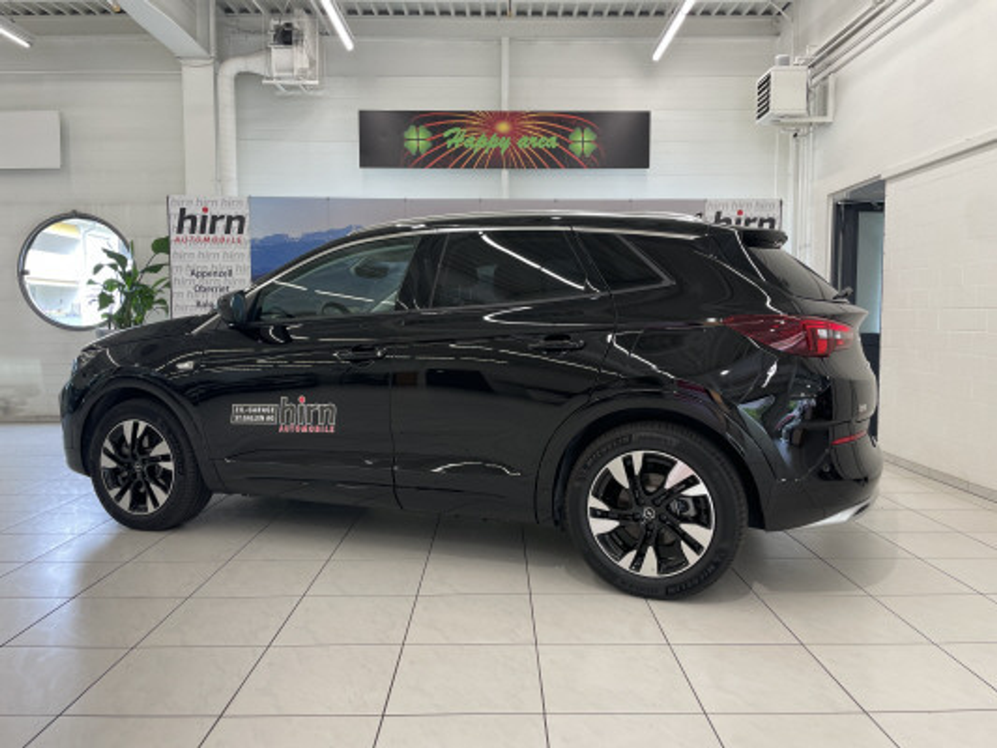 listing desktop thumbnail image 7