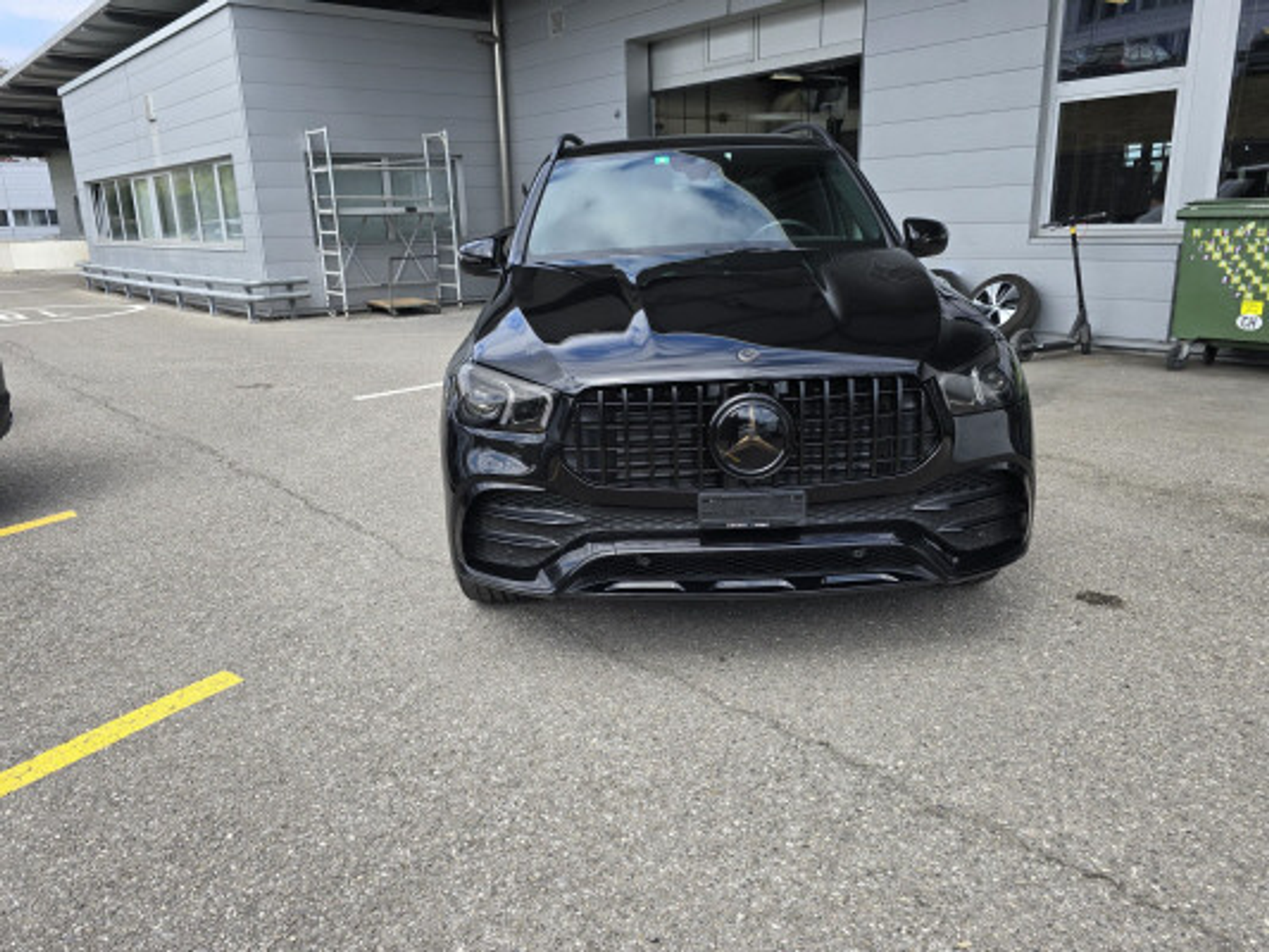 listing desktop thumbnail image 1