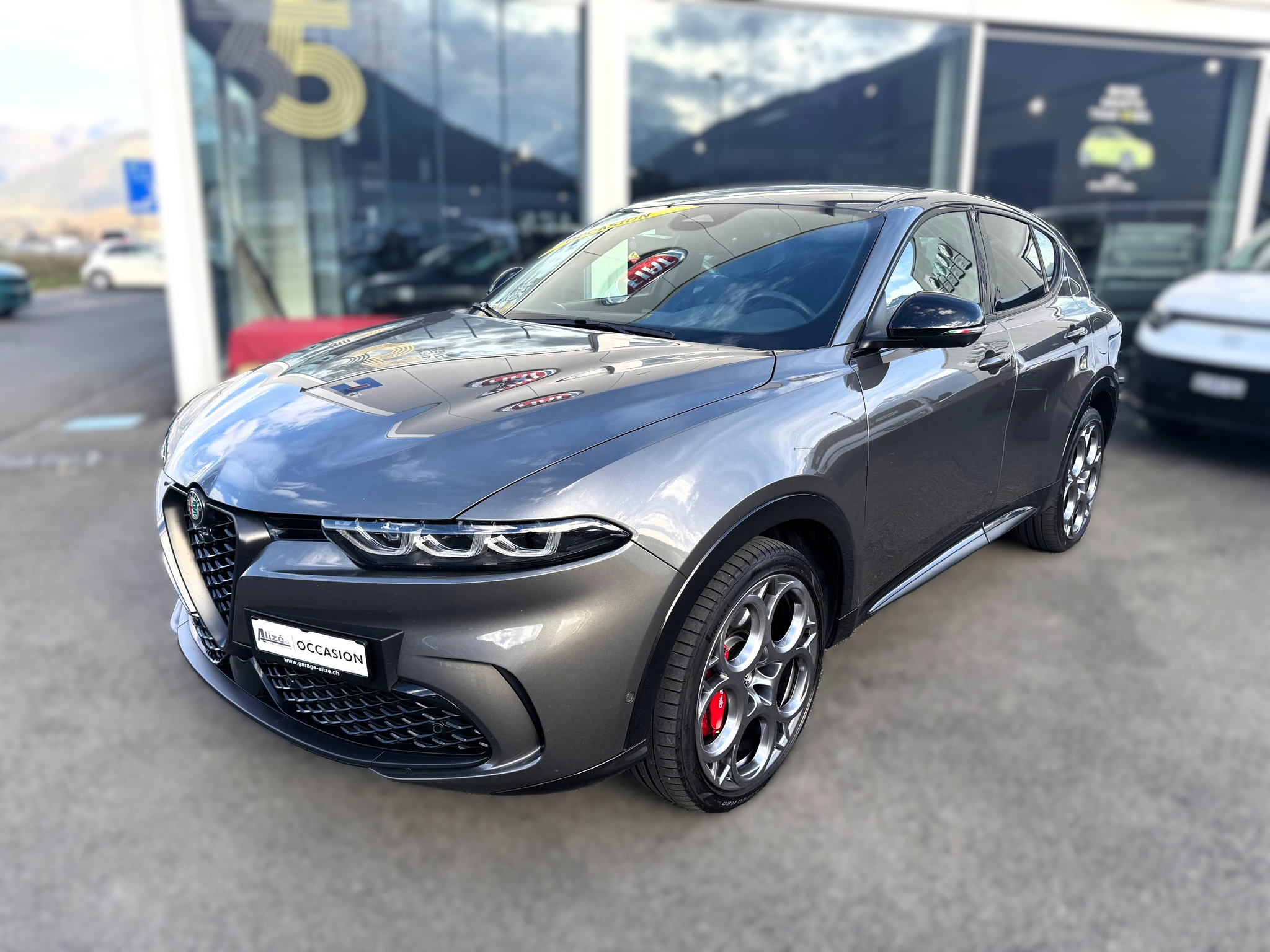 listing desktop thumbnail image 1