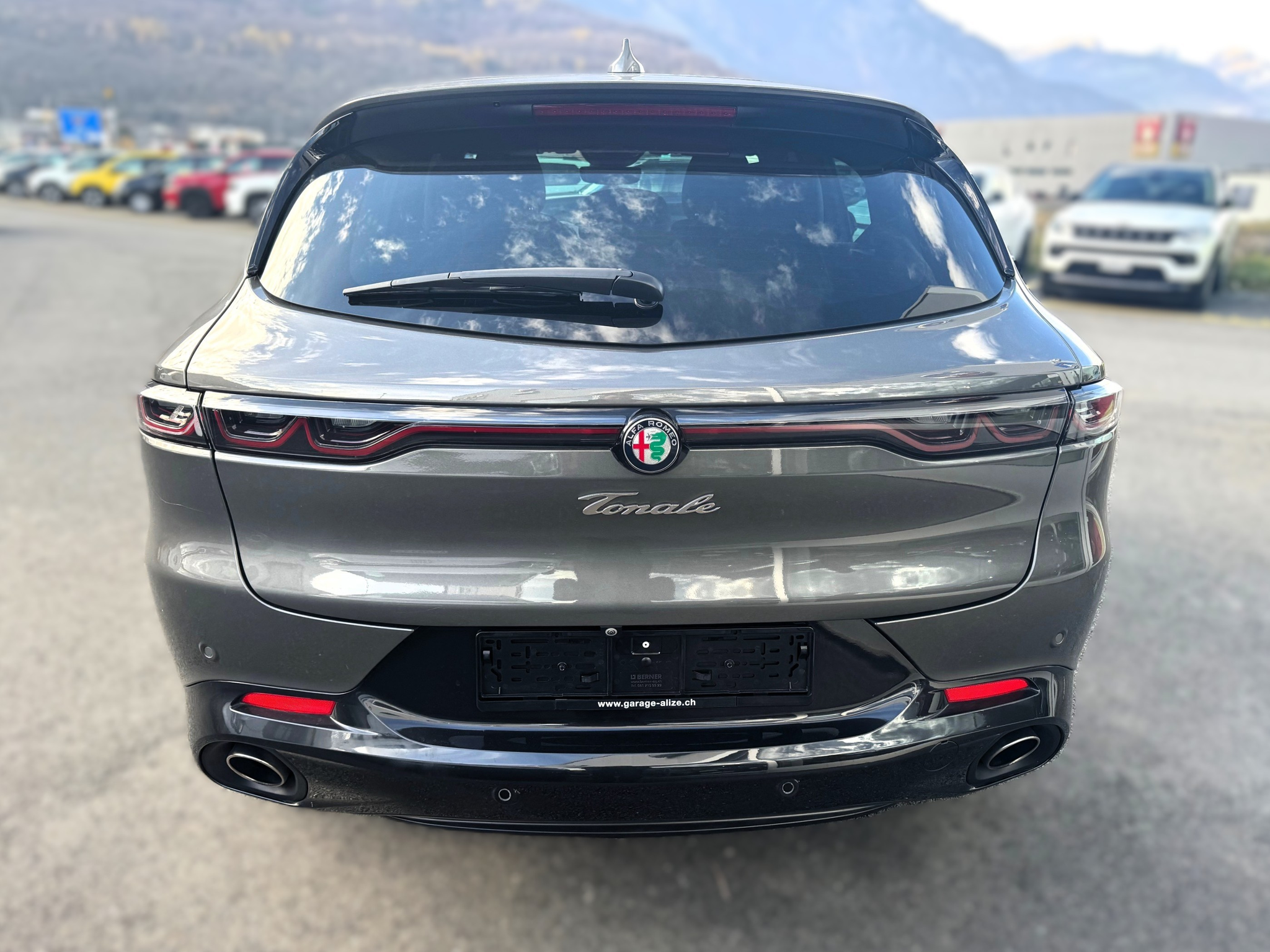 listing desktop thumbnail image 4