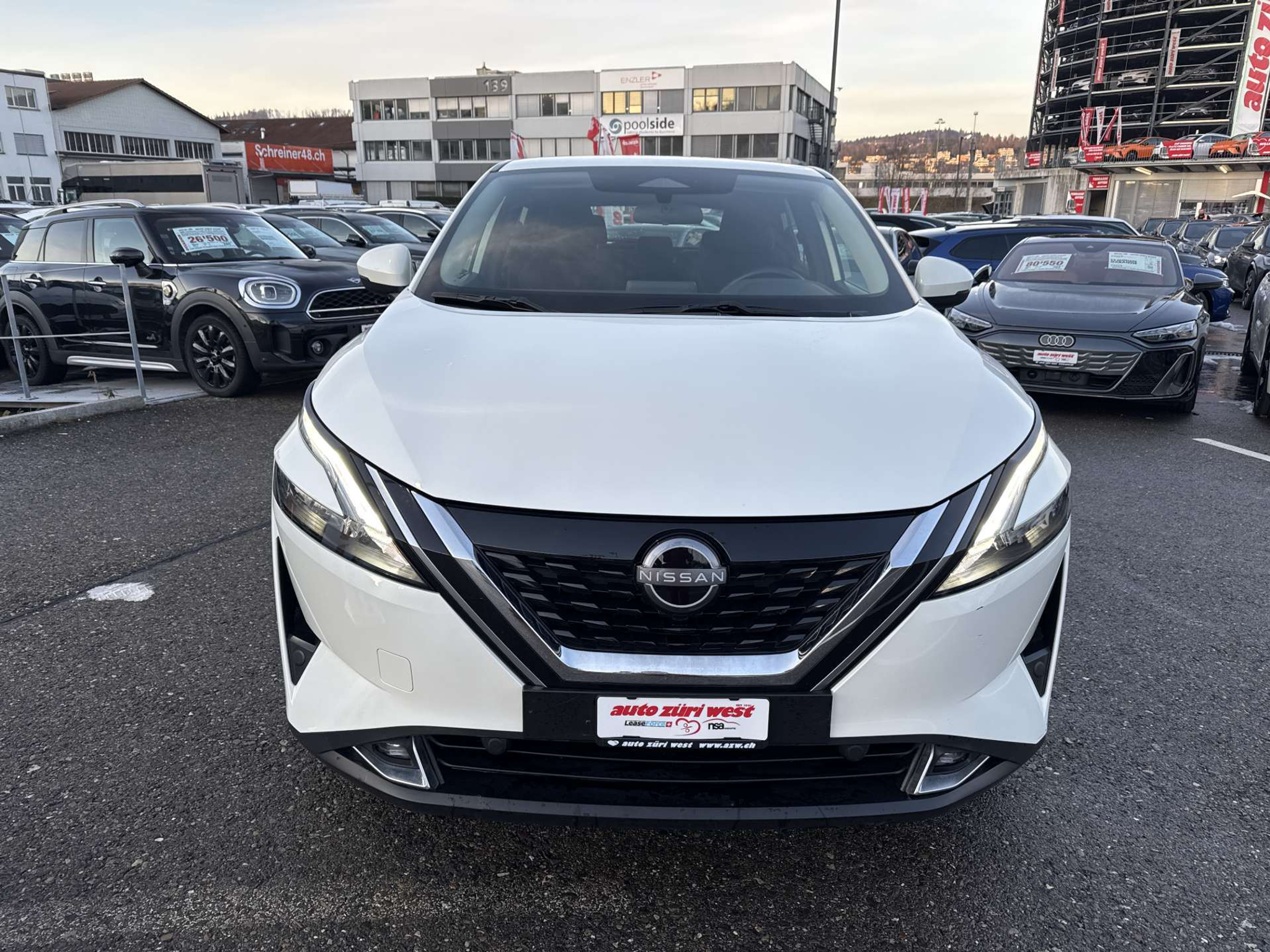 listing desktop thumbnail image 13