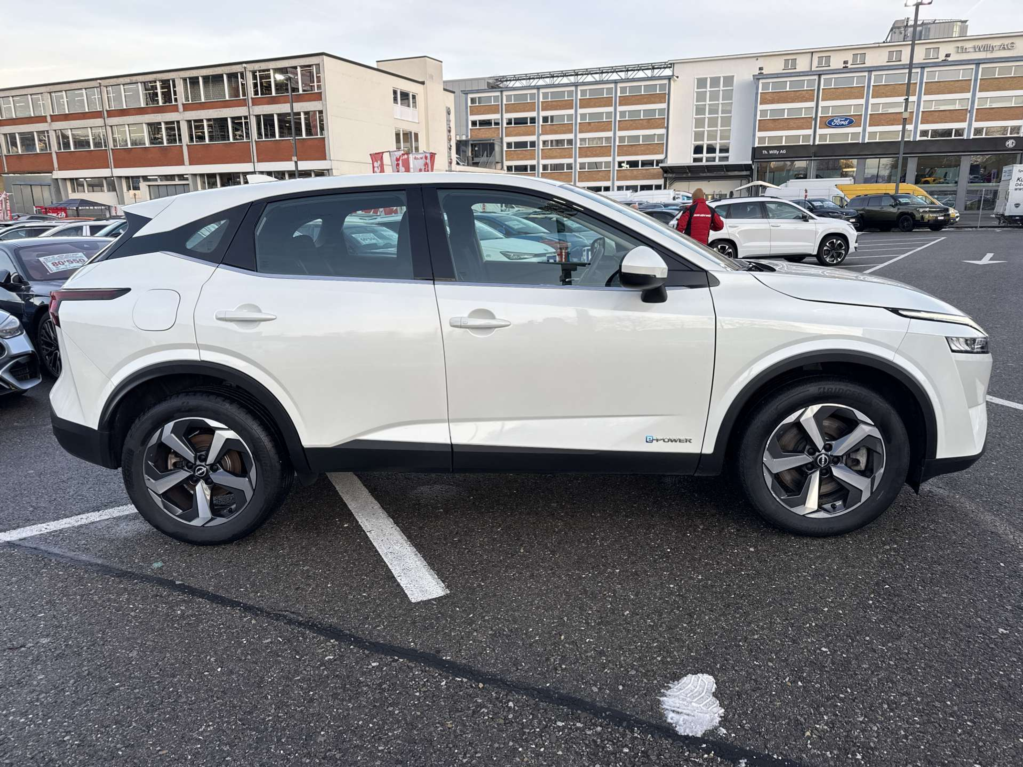 listing desktop thumbnail image 10