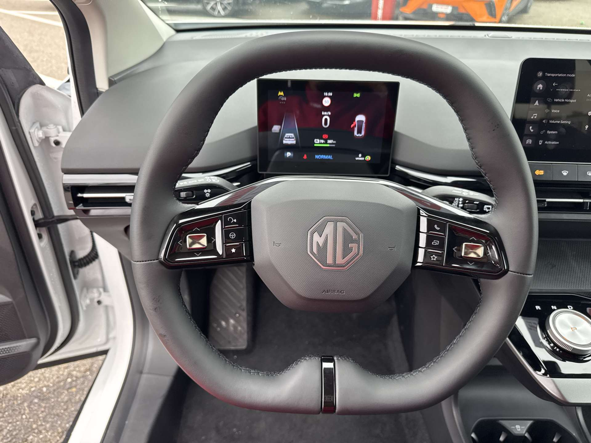 listing desktop thumbnail image 15