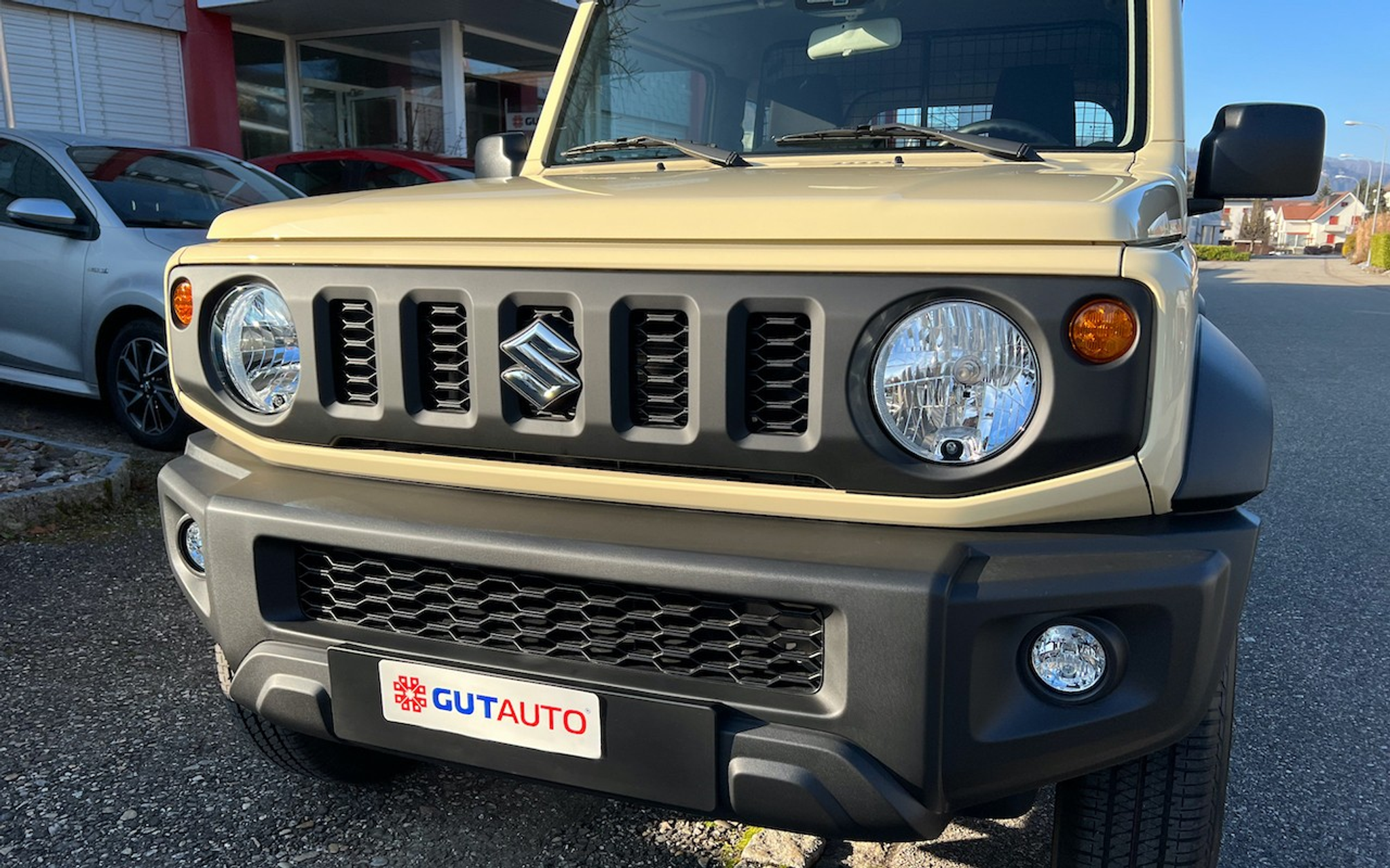 listing desktop thumbnail image 5