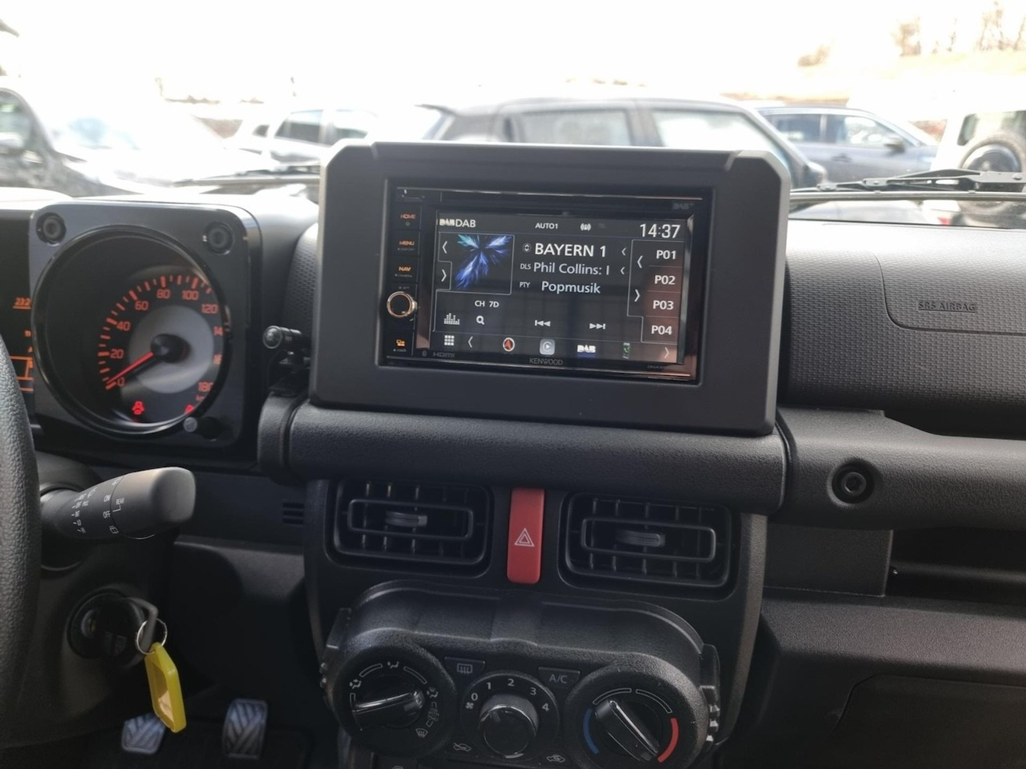 listing desktop thumbnail image 16