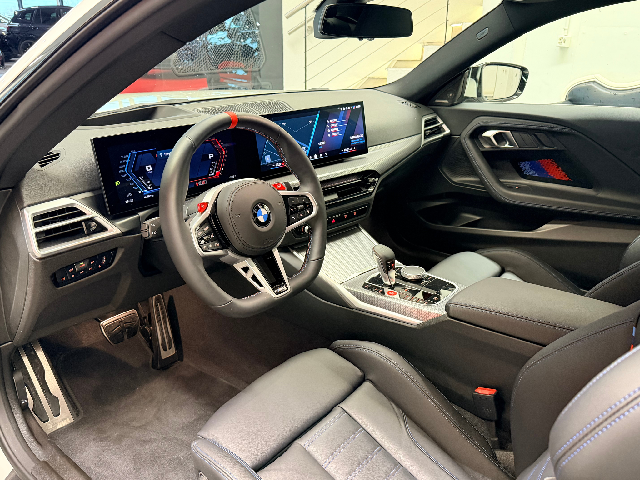 listing desktop thumbnail image 9