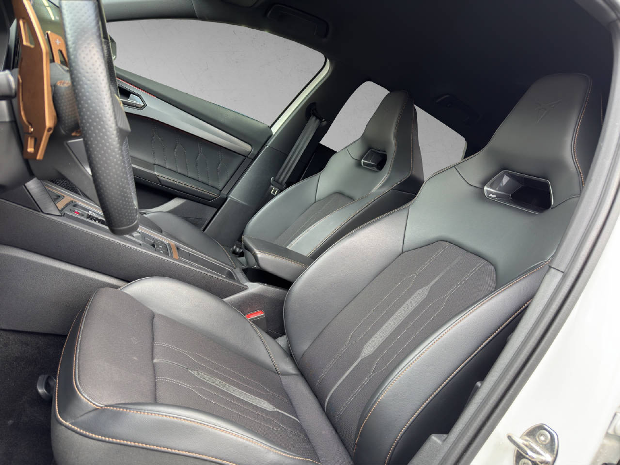 listing desktop thumbnail image 11