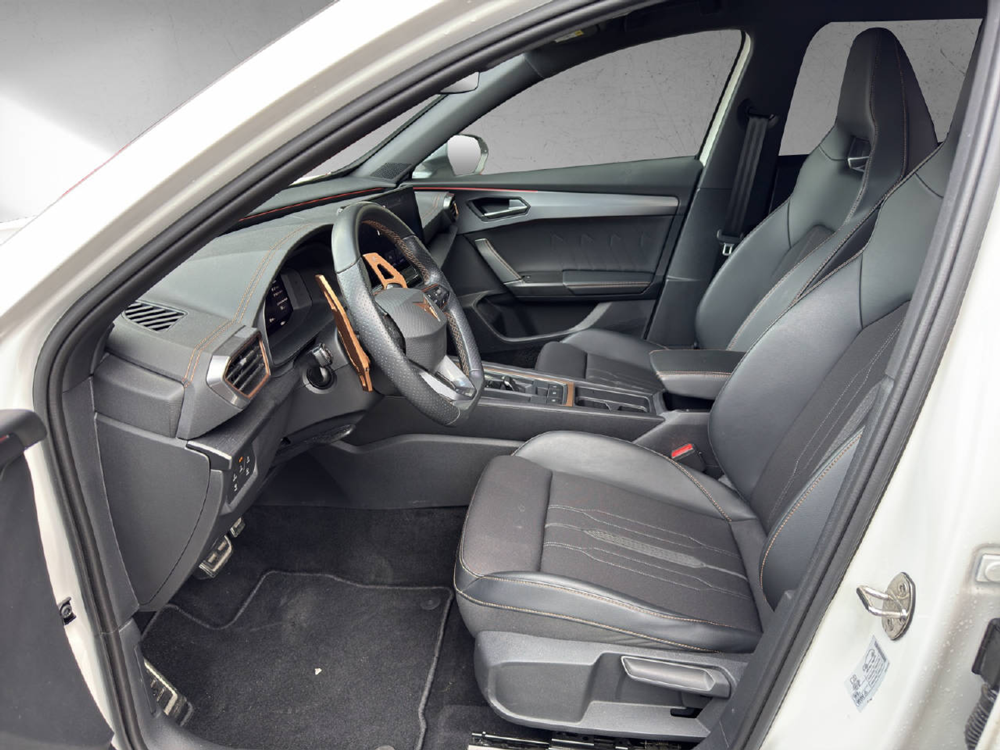 listing desktop thumbnail image 5