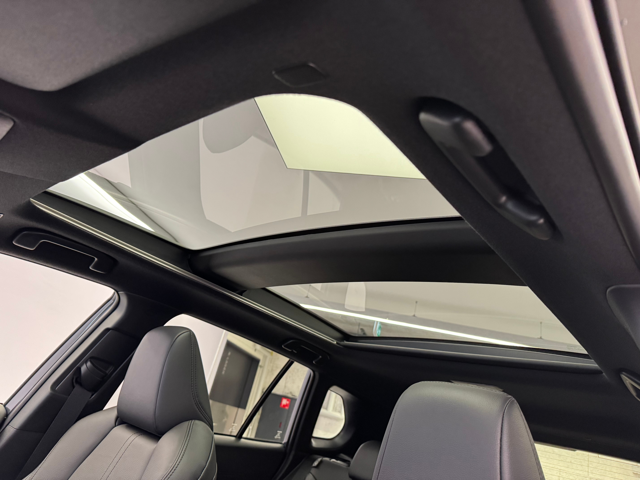 listing desktop thumbnail image 16