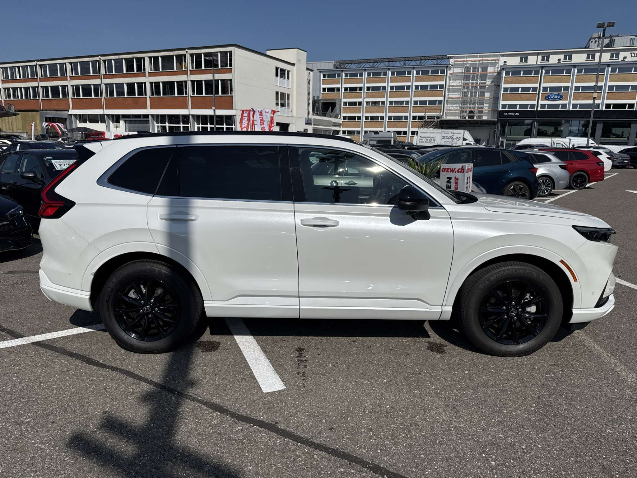 listing desktop thumbnail image 10