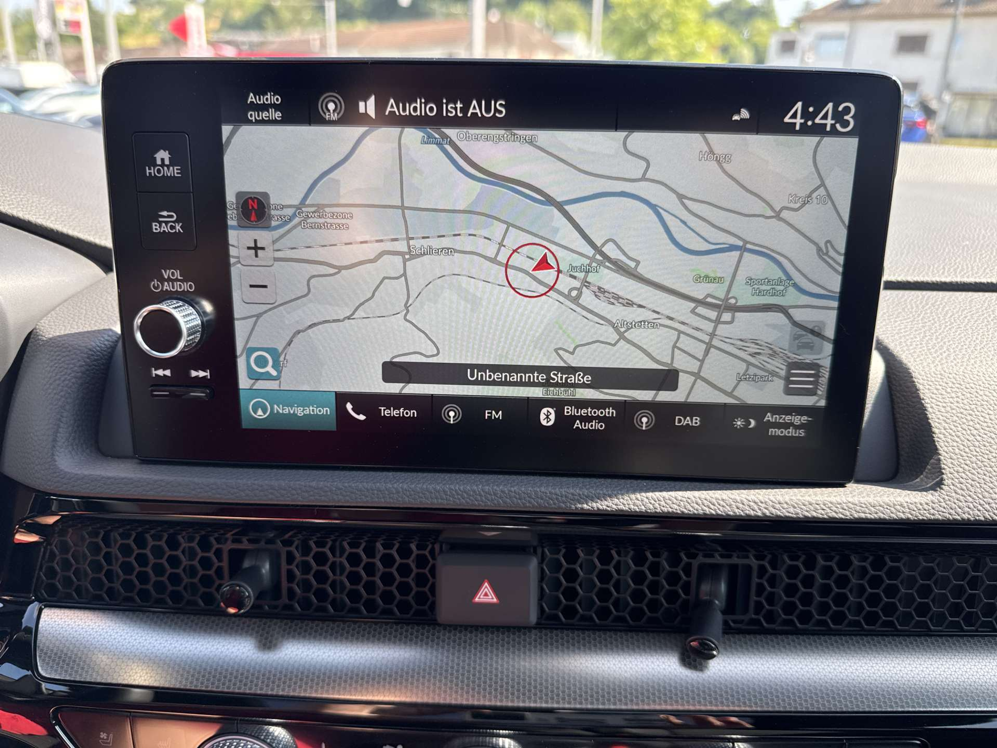 listing desktop thumbnail image 1