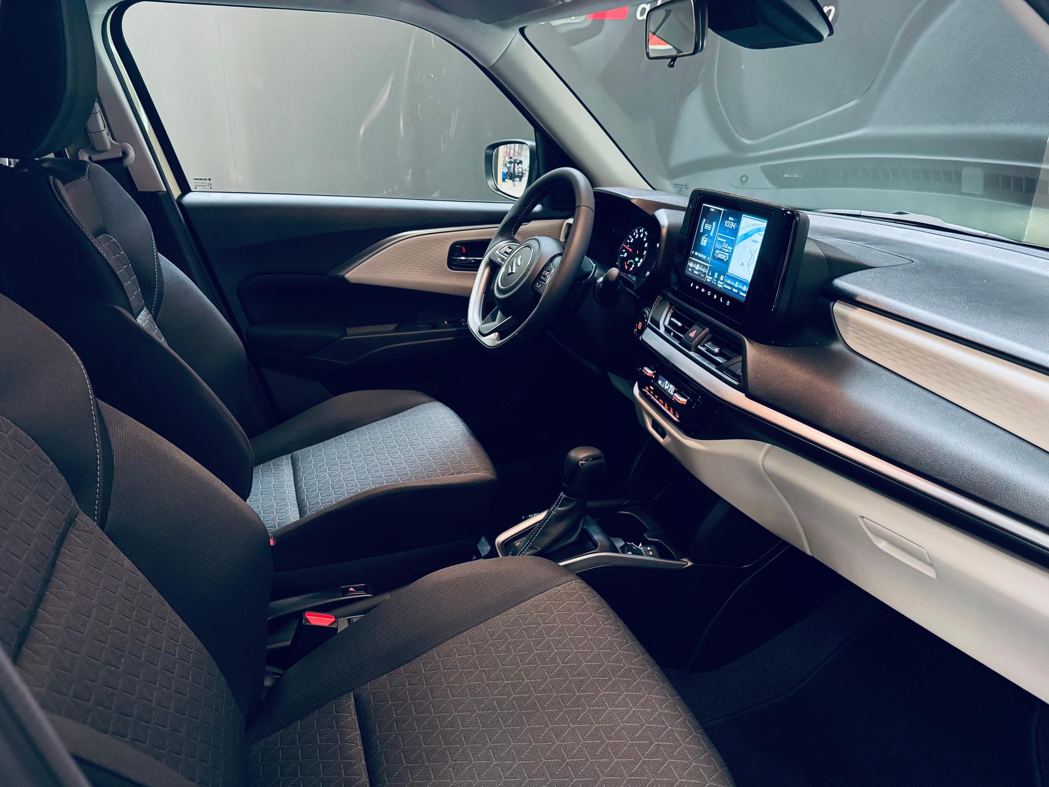 listing desktop thumbnail image 8