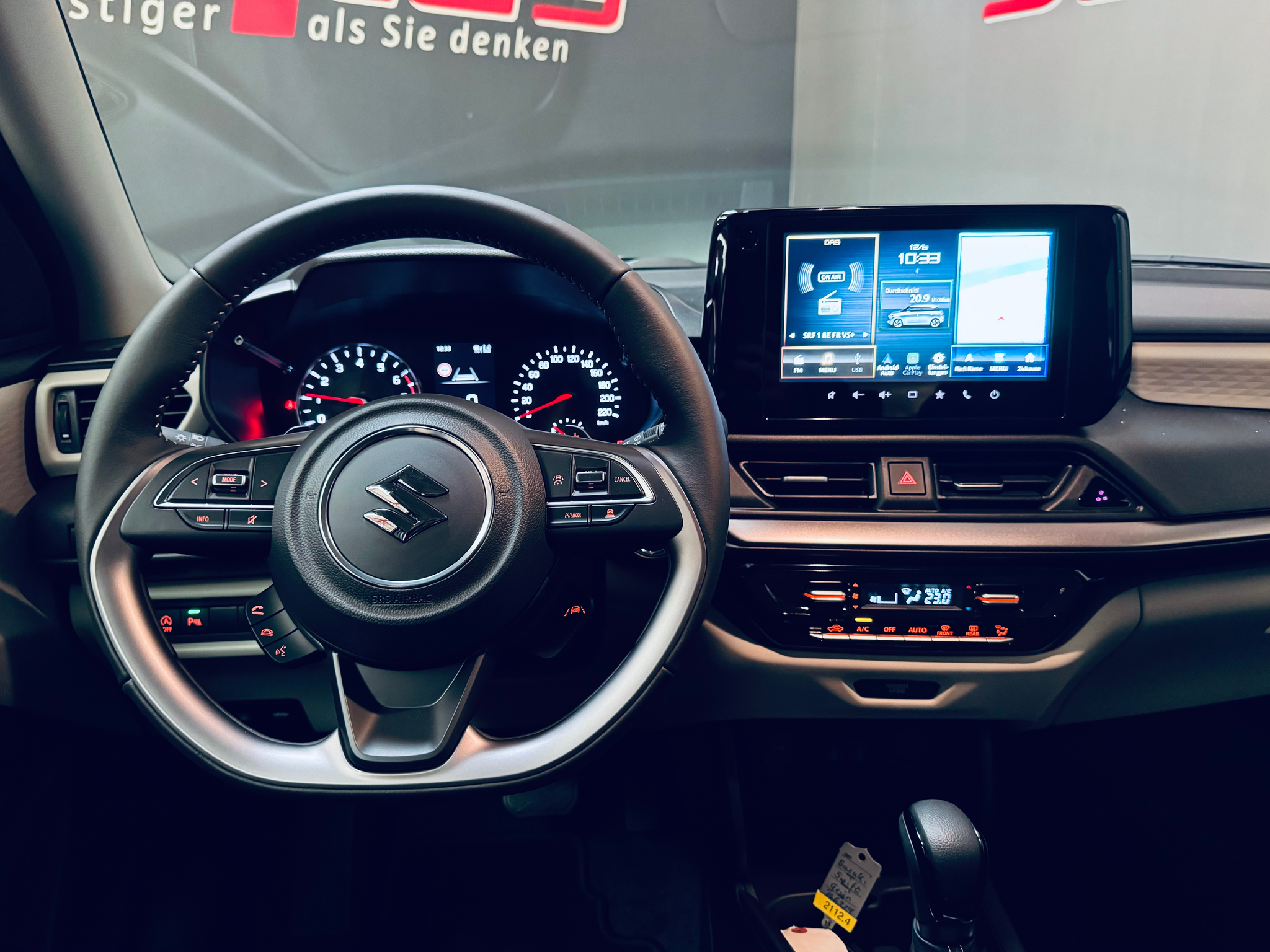 listing desktop thumbnail image 4