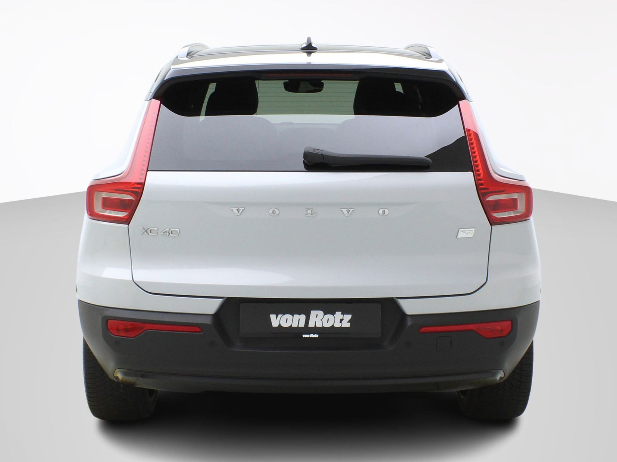 listing desktop thumbnail image 3