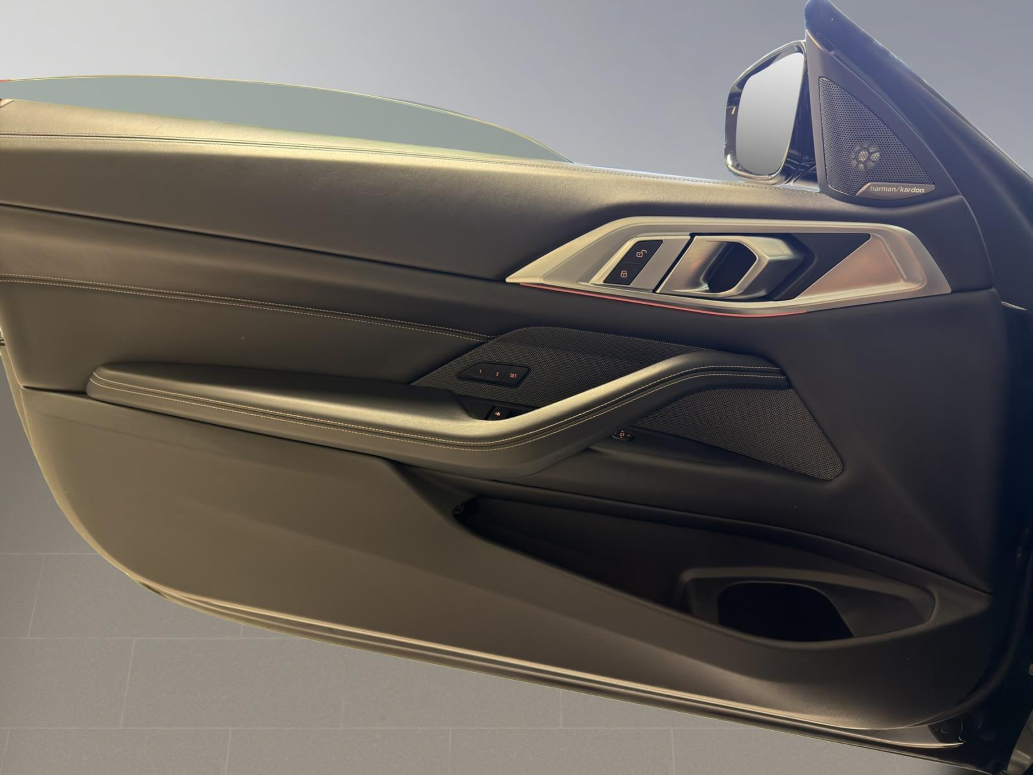 listing desktop thumbnail image 14