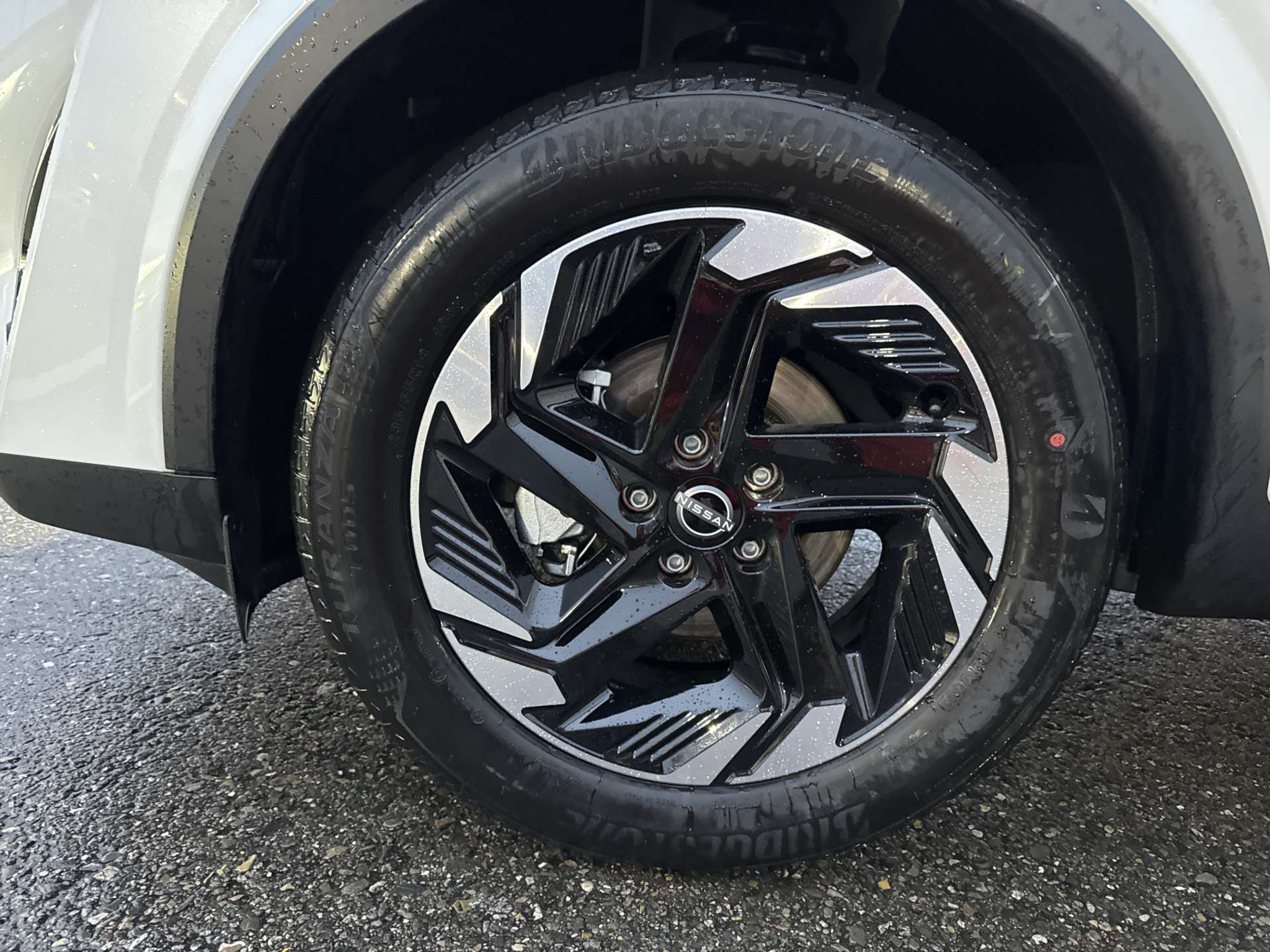 listing desktop thumbnail image 8