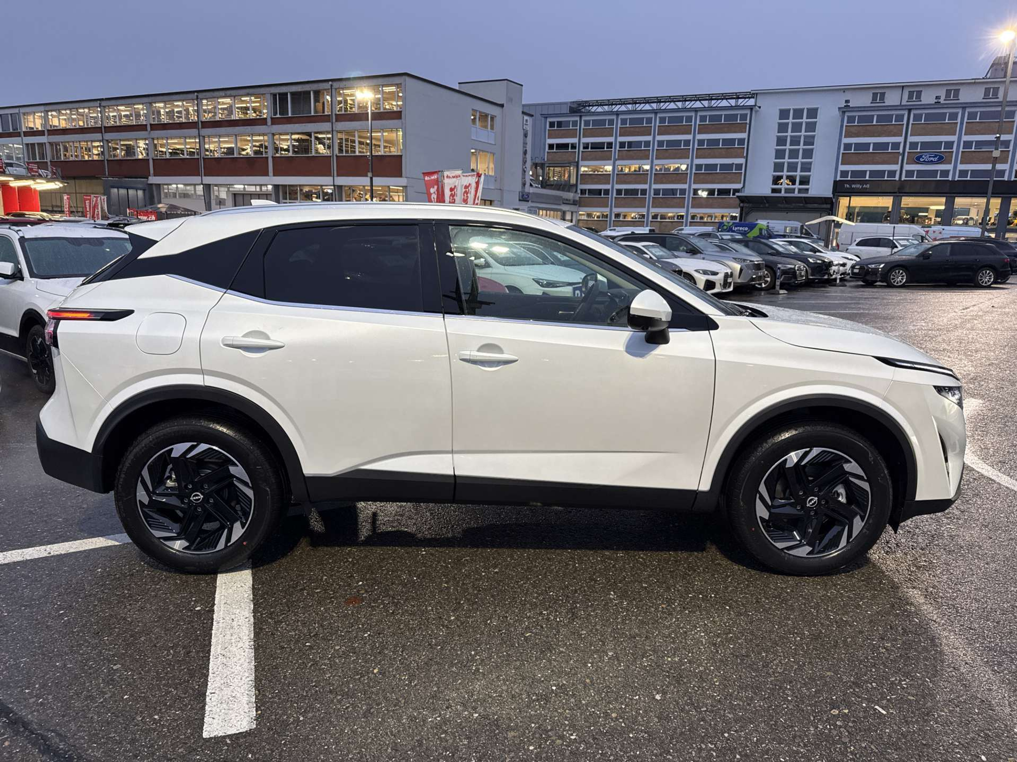 listing desktop thumbnail image 10