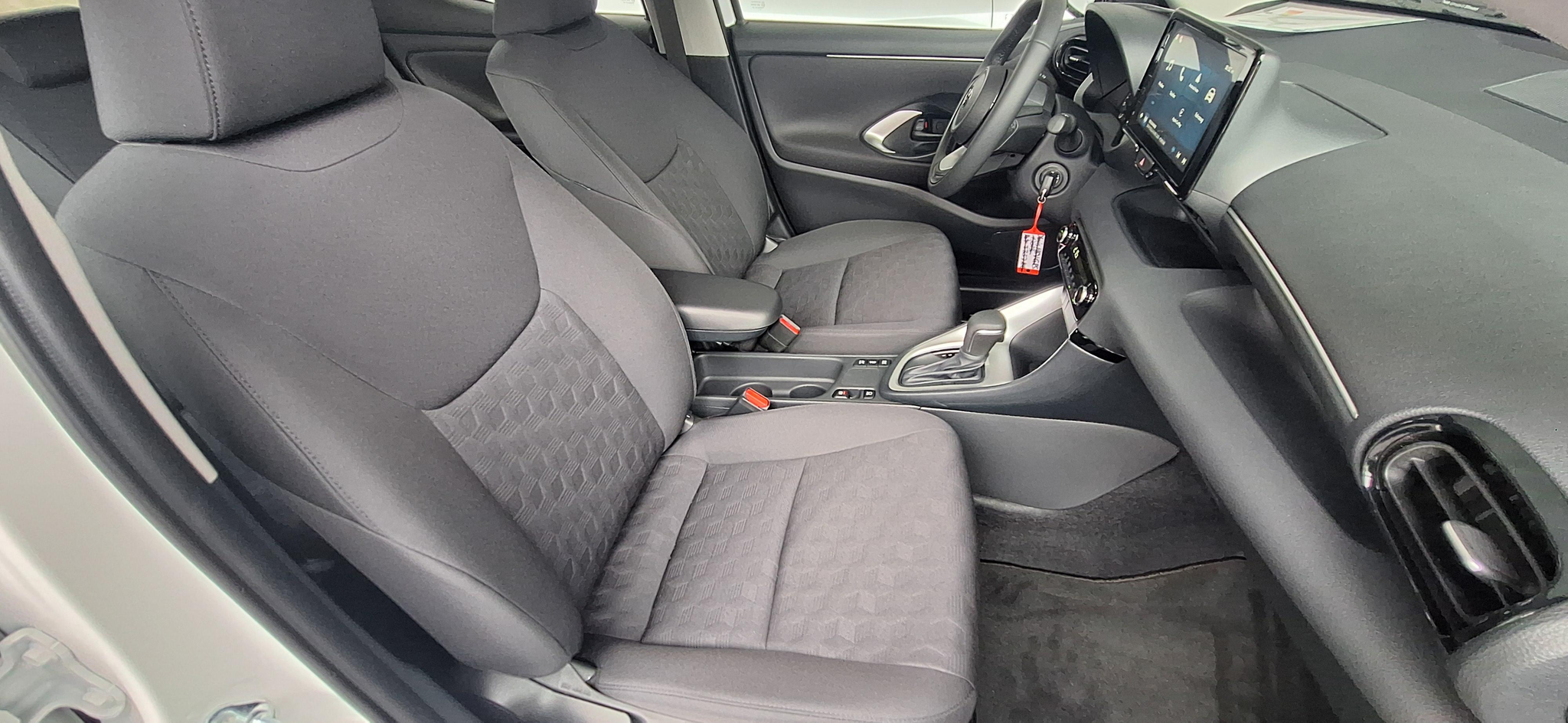 listing desktop thumbnail image 6