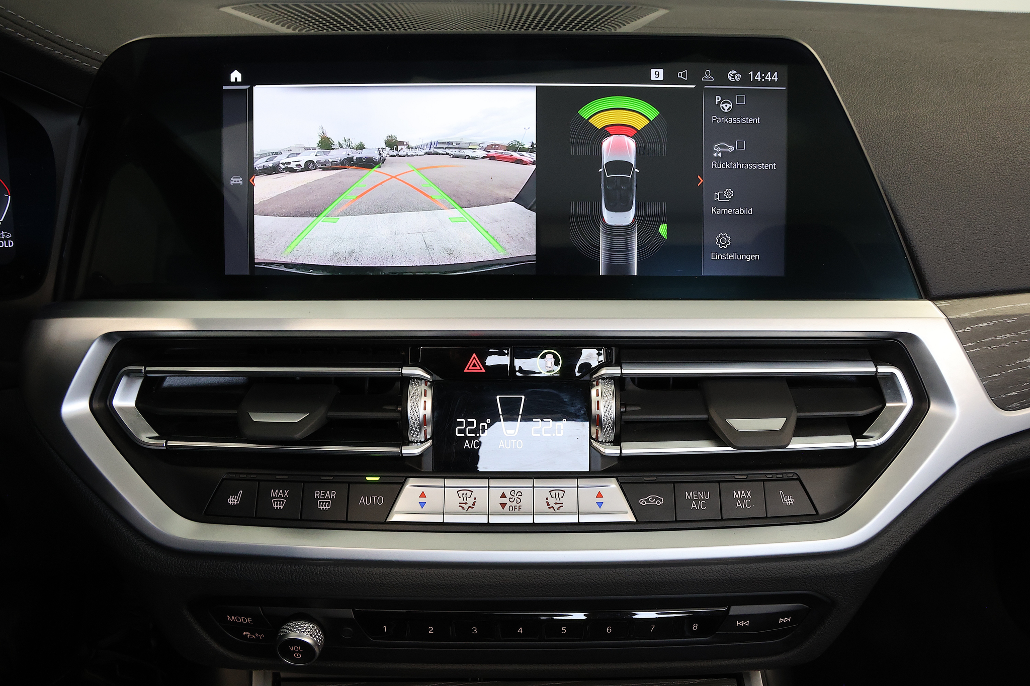 listing desktop thumbnail image 12