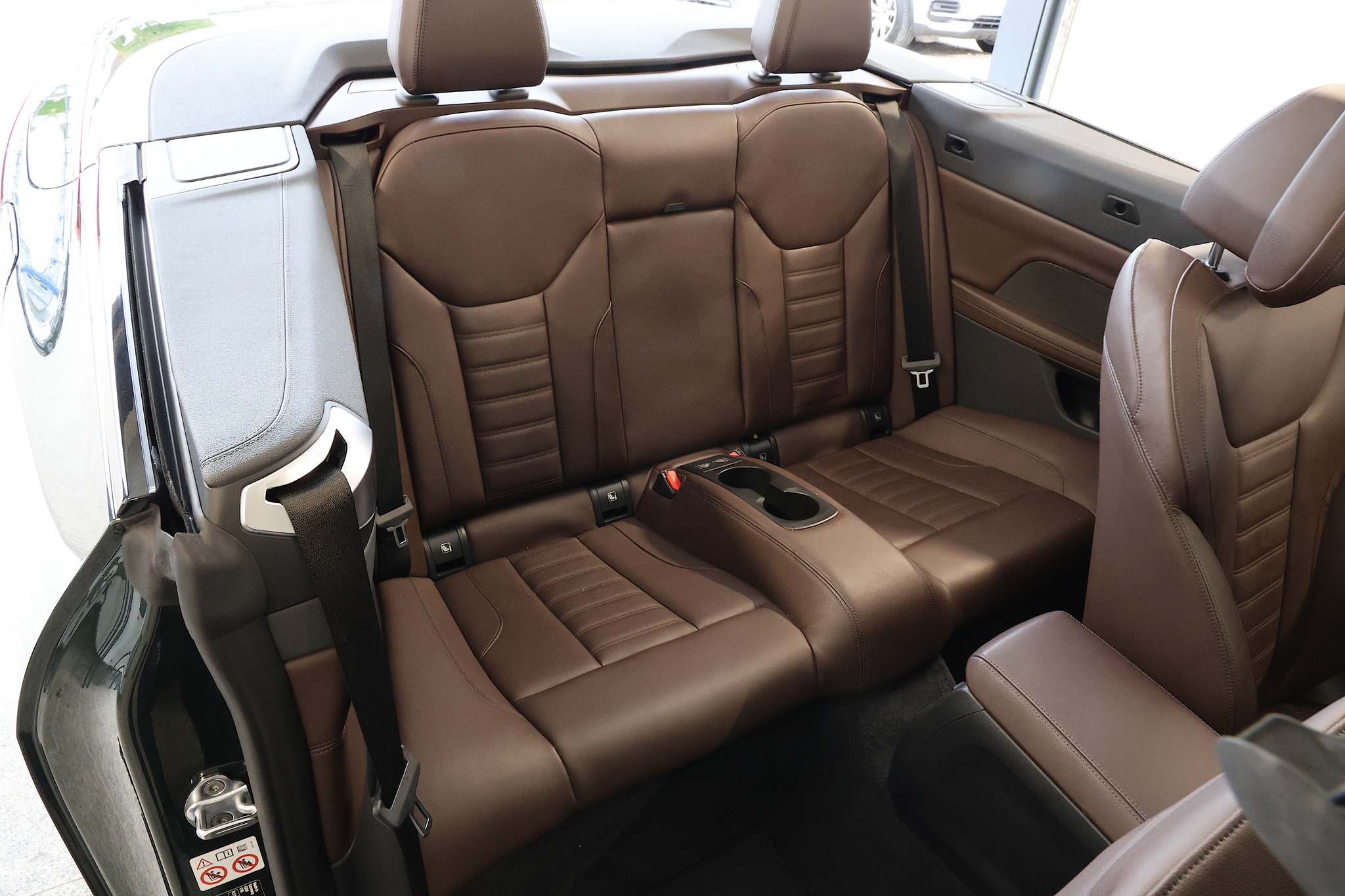 listing desktop thumbnail image 16