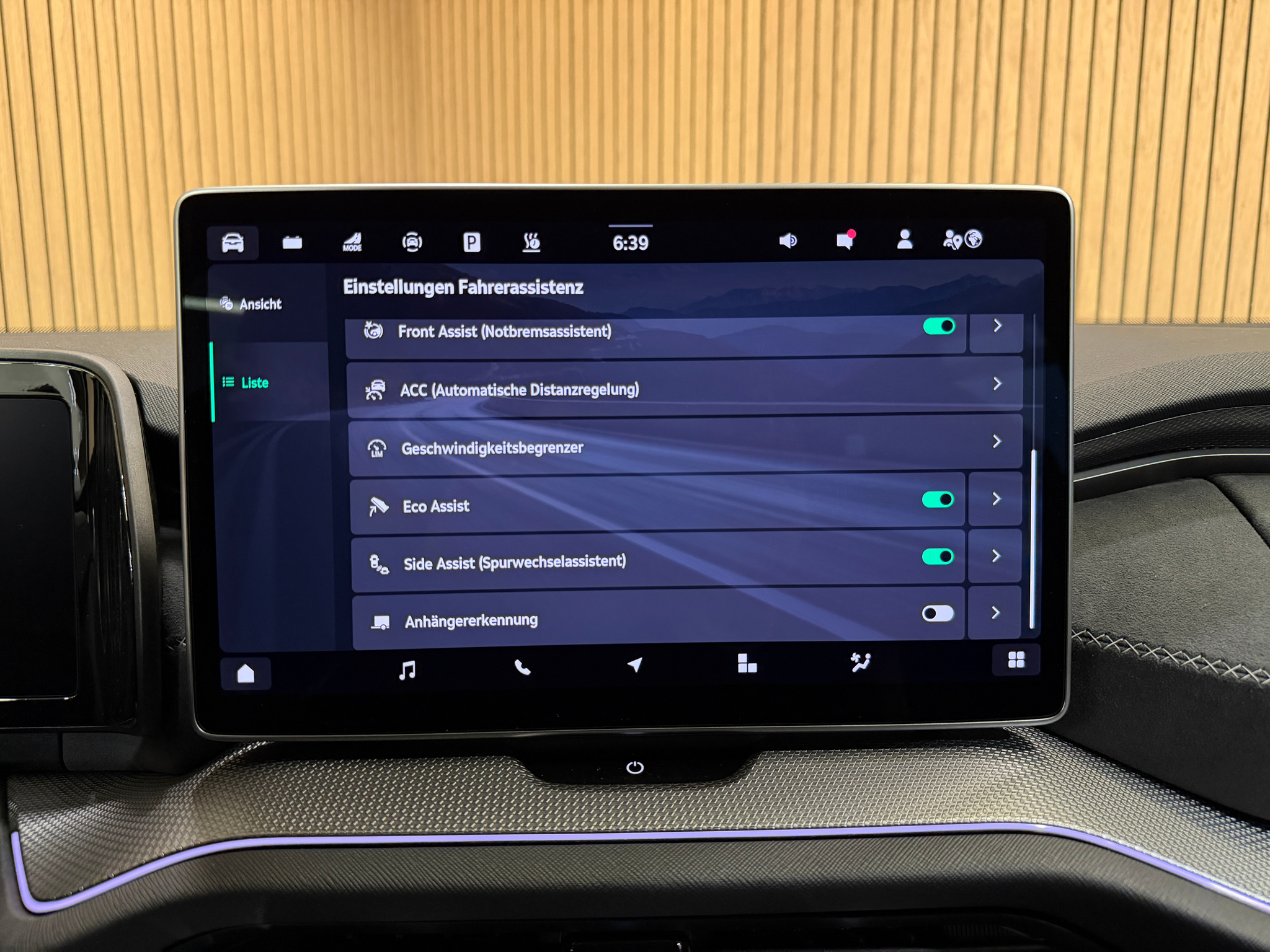 listing desktop thumbnail image 11