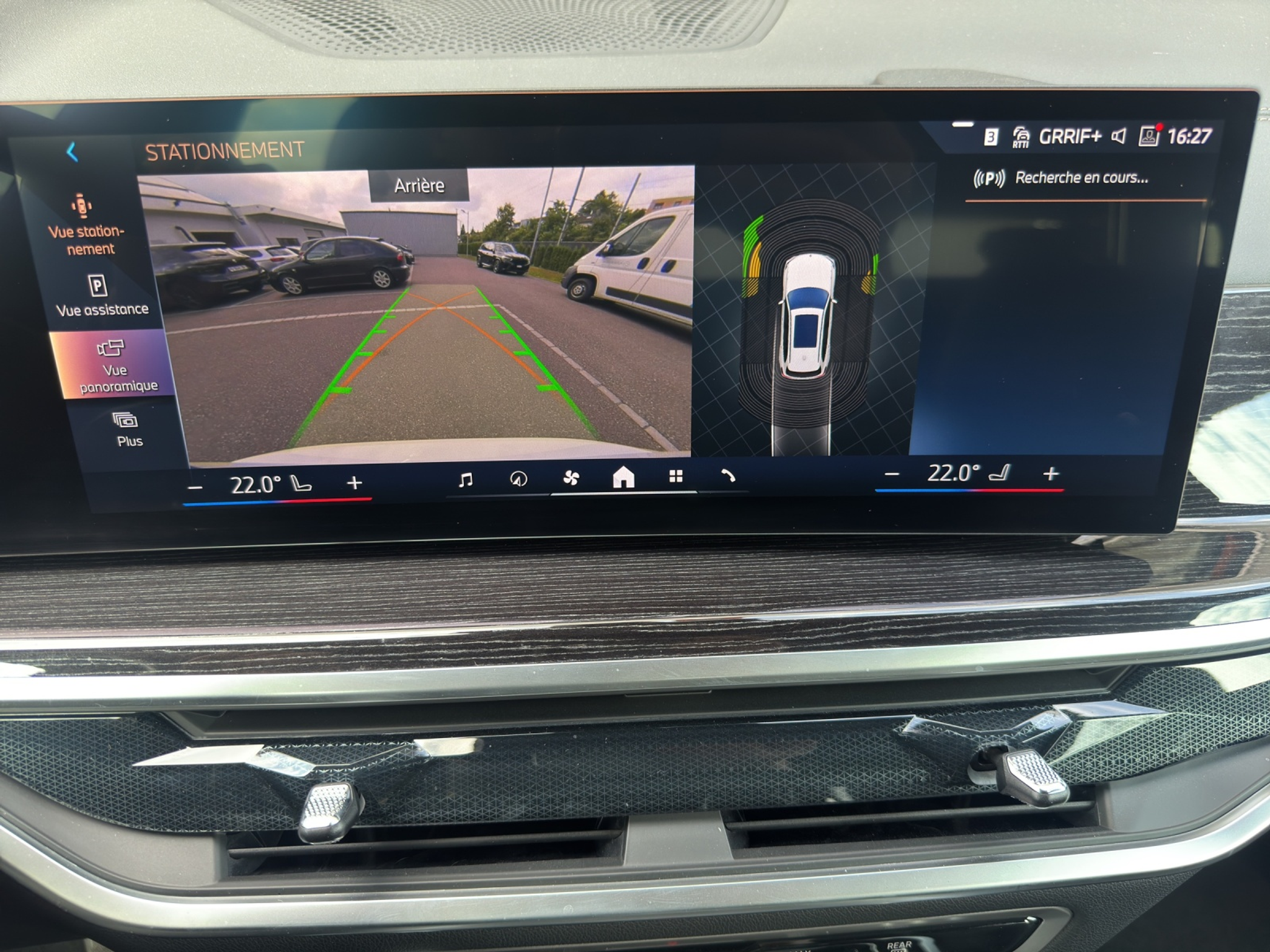 listing desktop thumbnail image 16