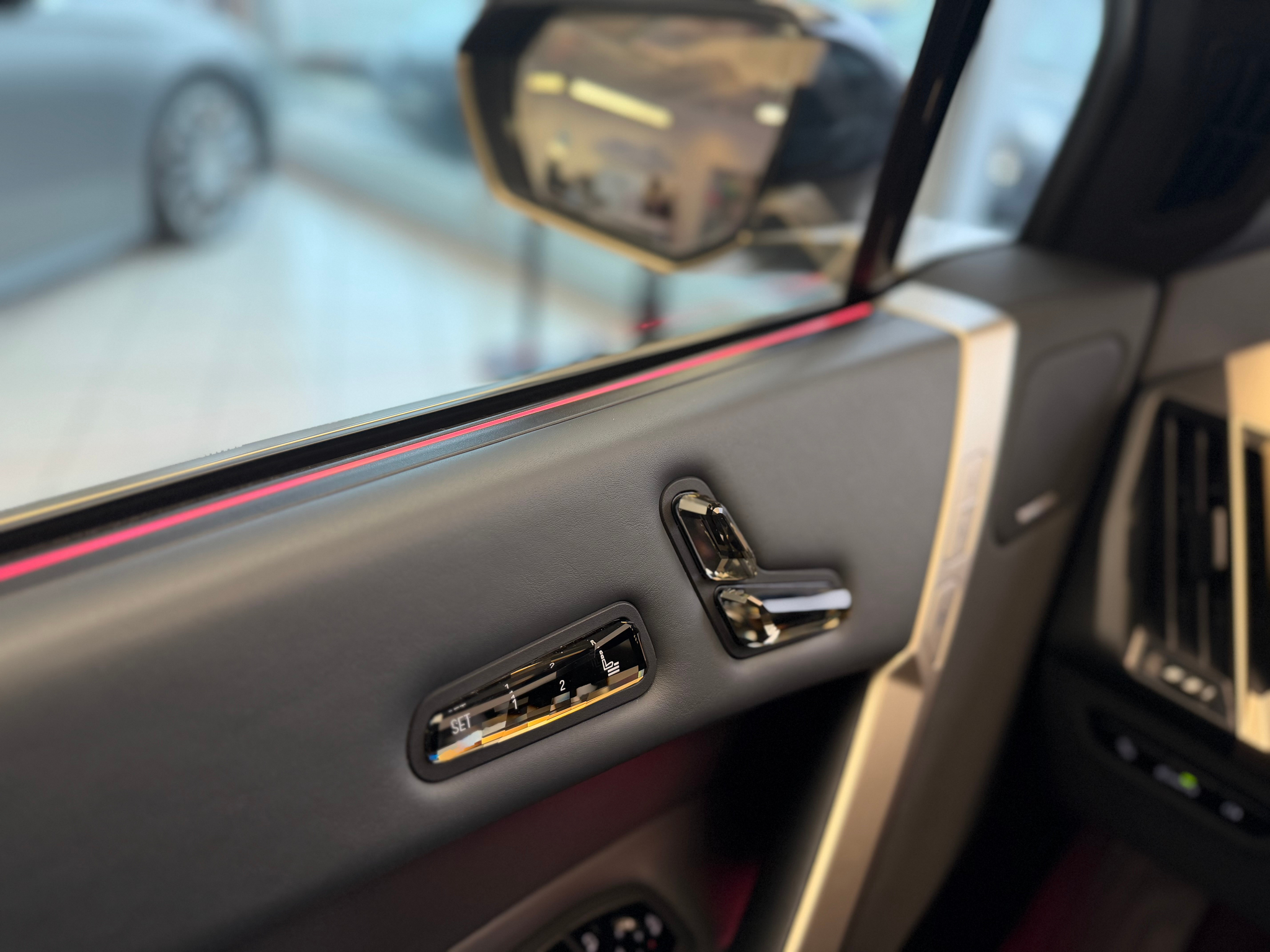 listing desktop thumbnail image 19