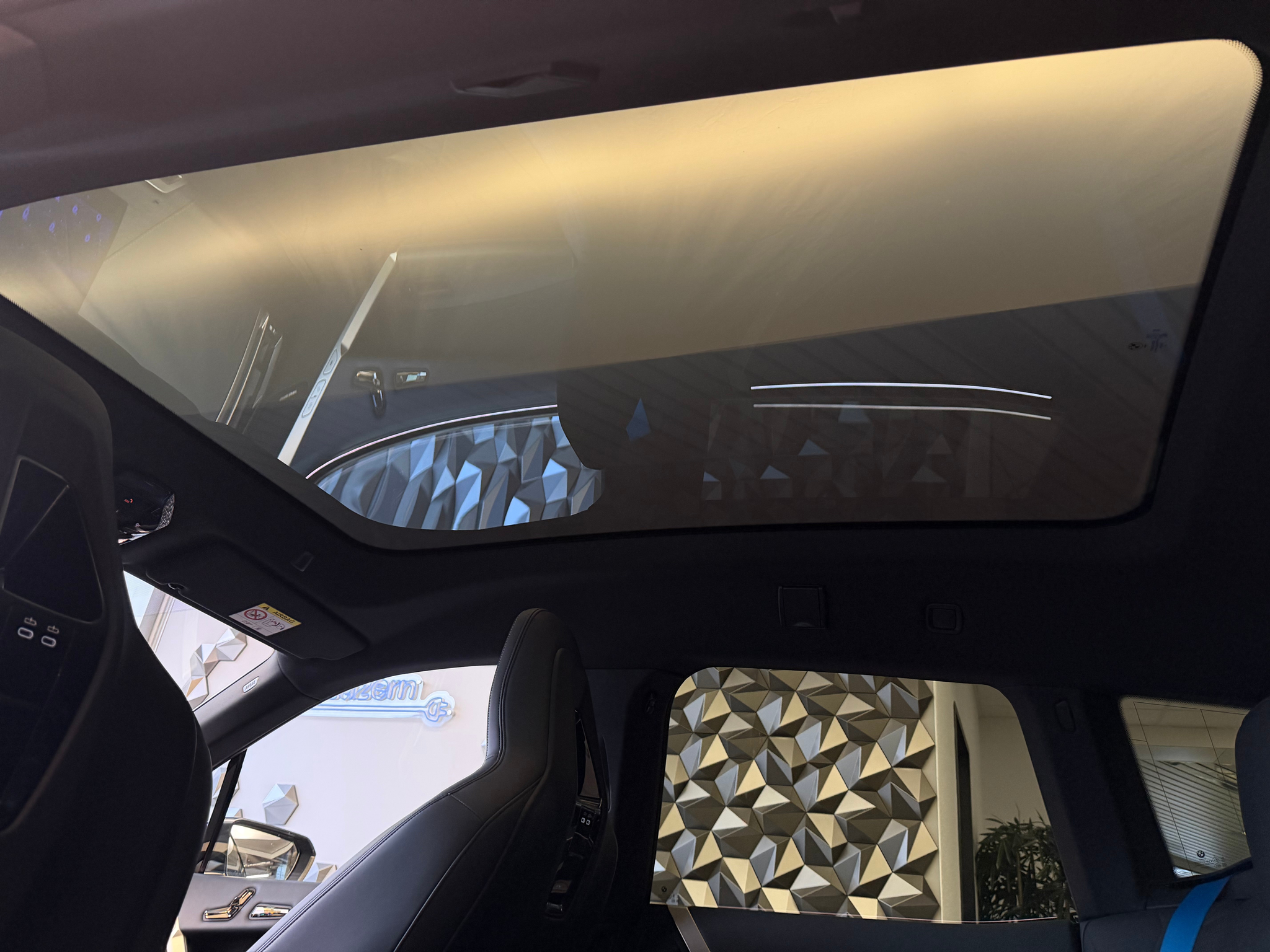 listing desktop thumbnail image 10