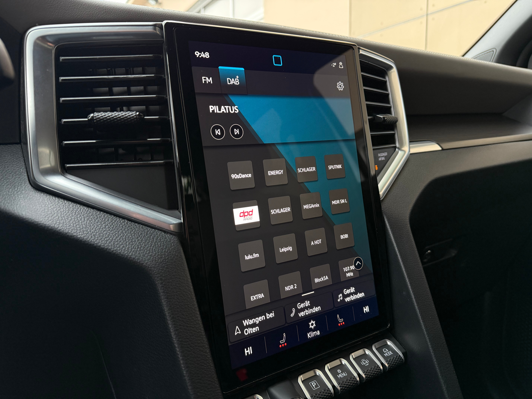 listing desktop thumbnail image 18