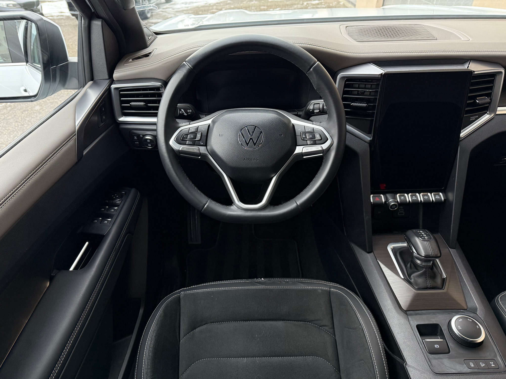 listing desktop thumbnail image 14