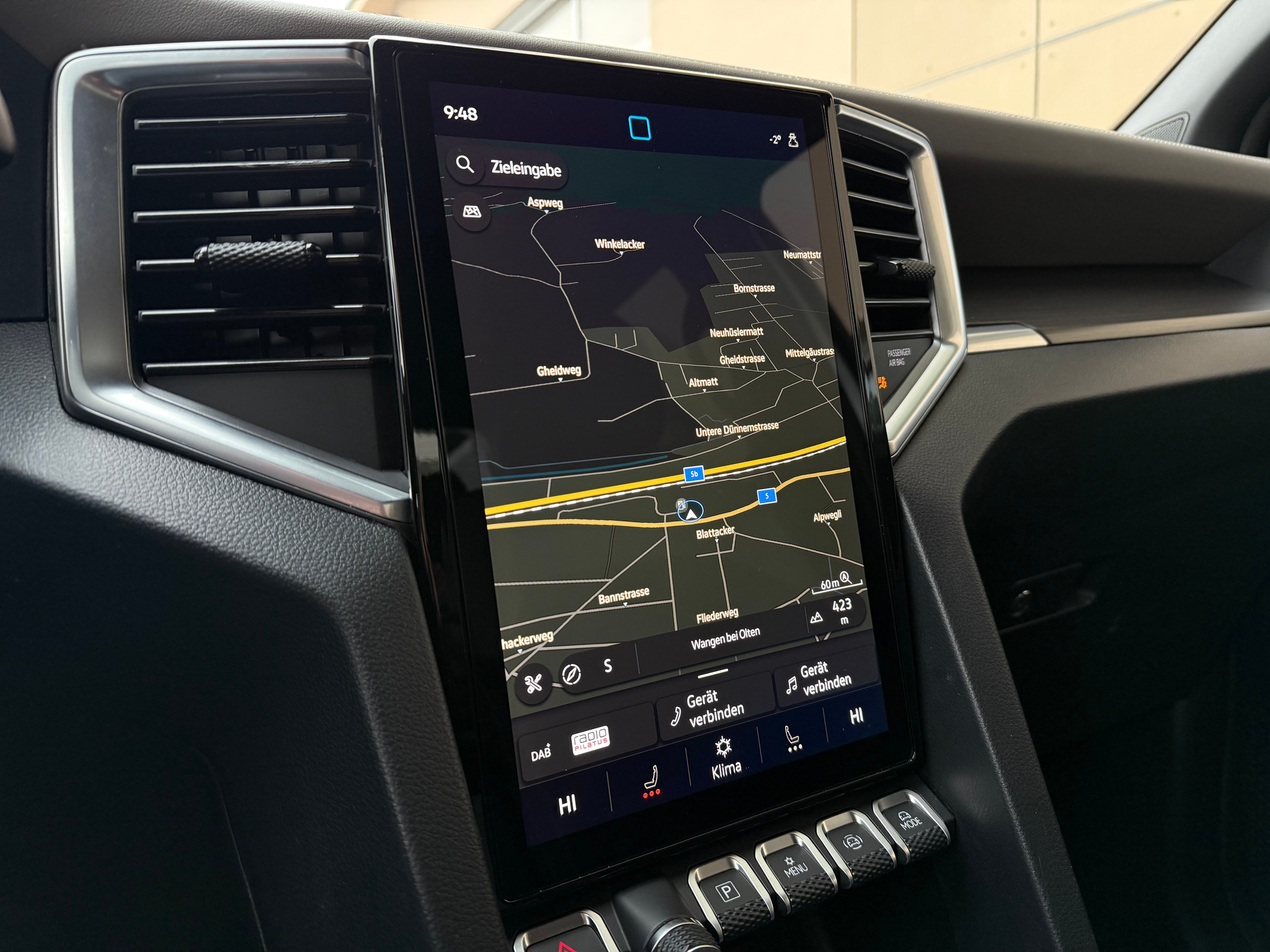 listing desktop thumbnail image 17