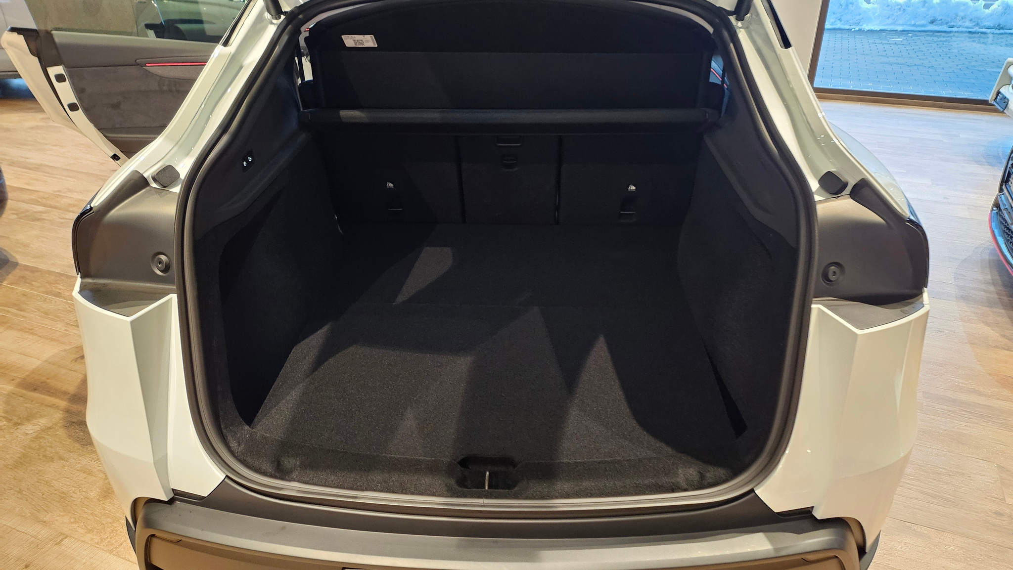 listing desktop thumbnail image 20