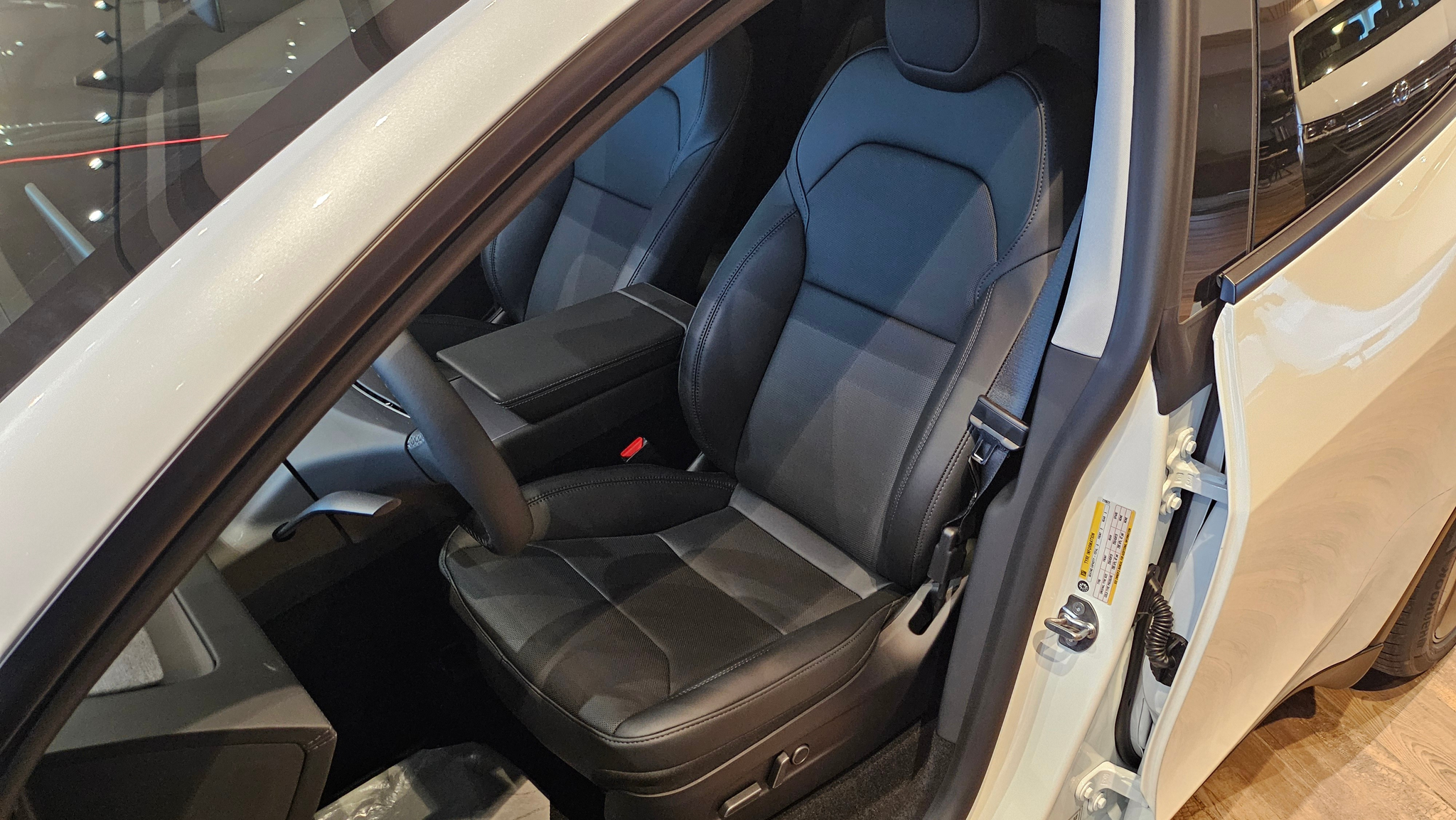 listing desktop thumbnail image 26