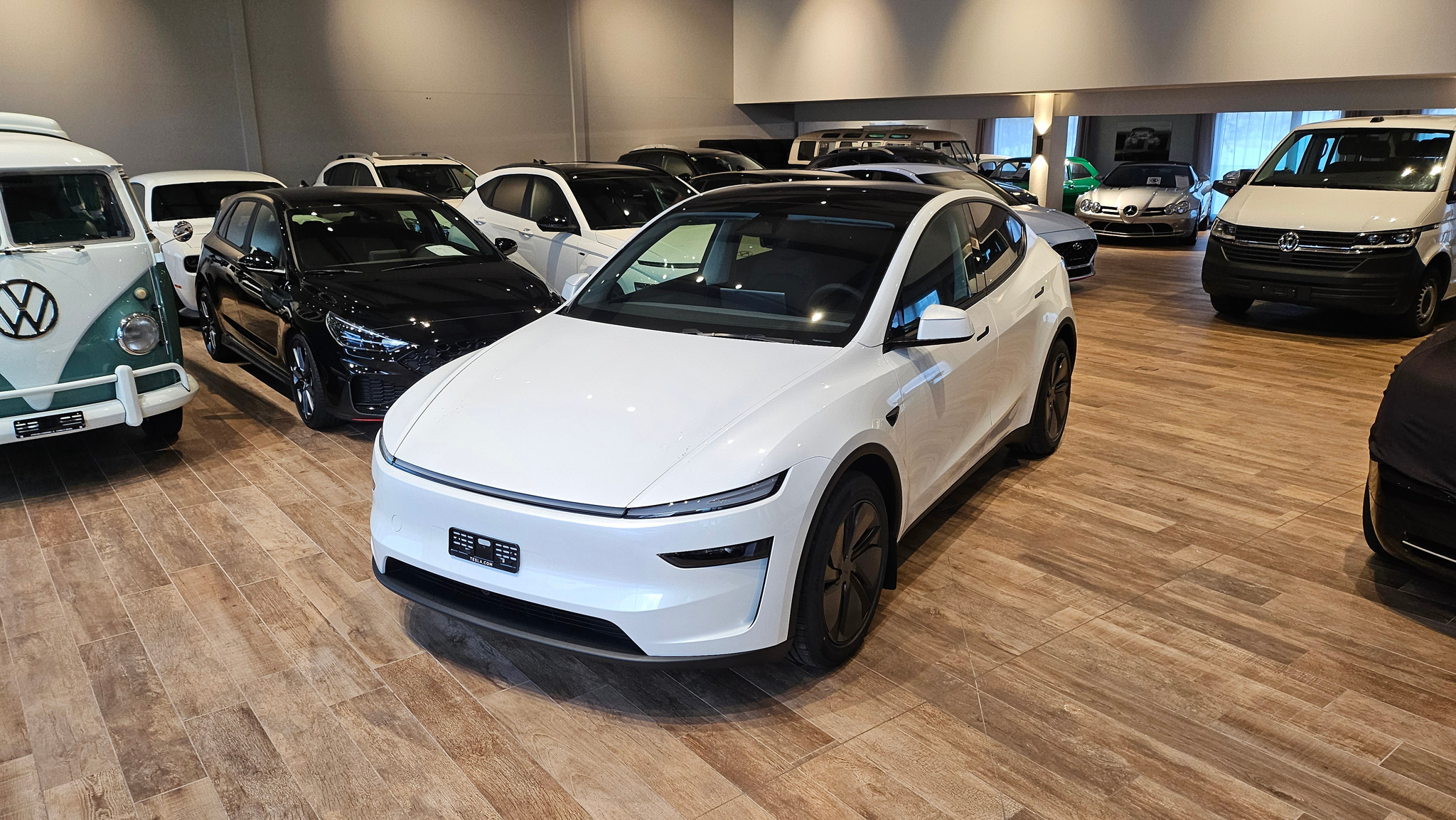 listing desktop thumbnail image 1