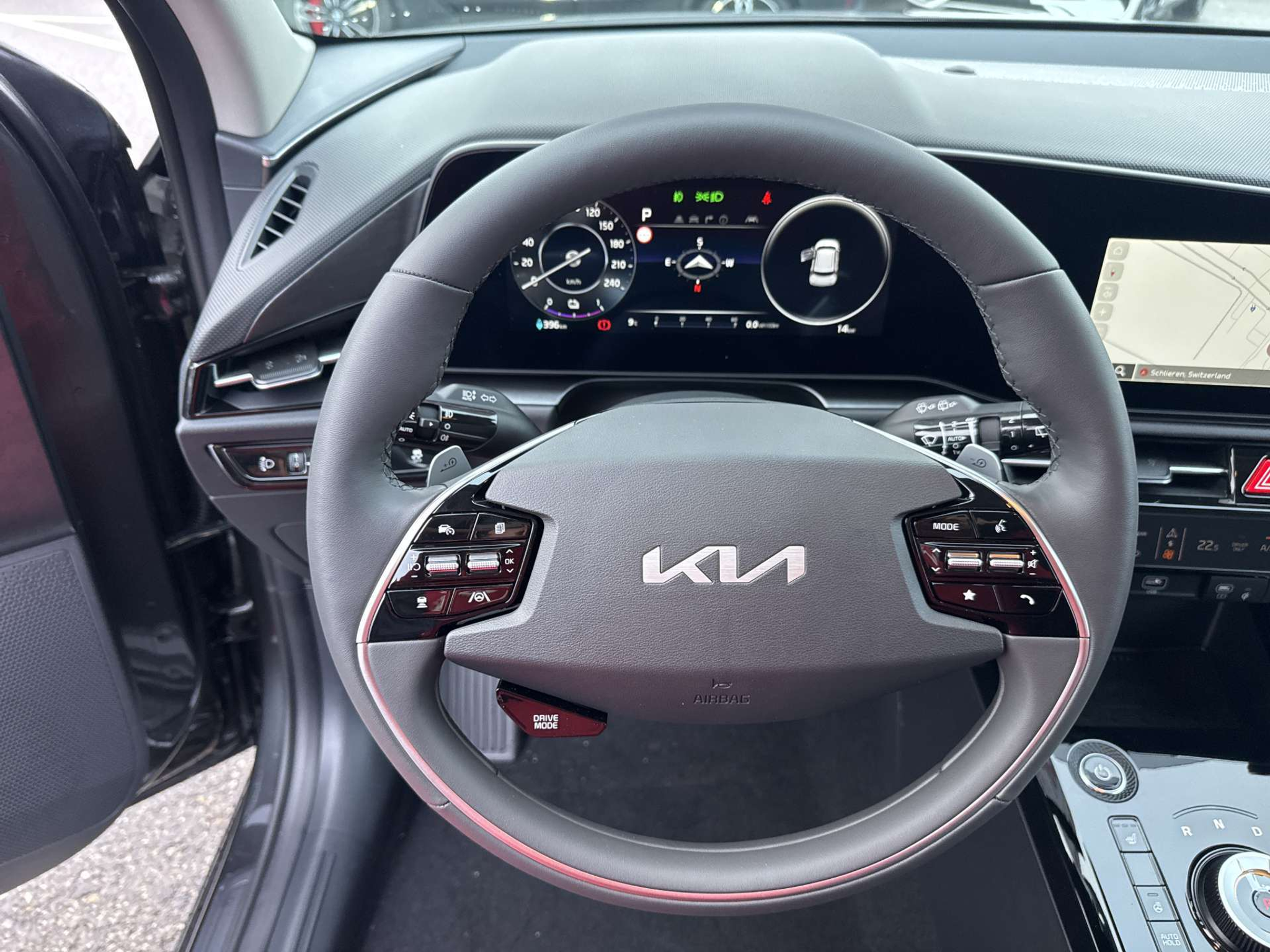 listing desktop thumbnail image 15