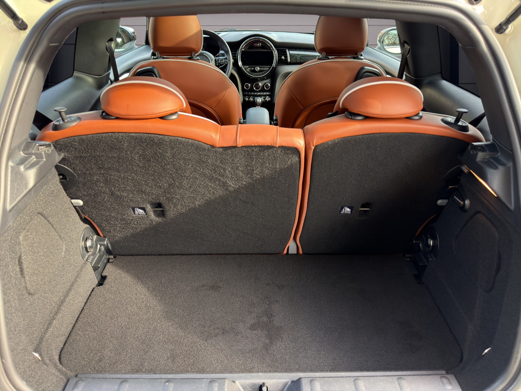 listing desktop thumbnail image 12