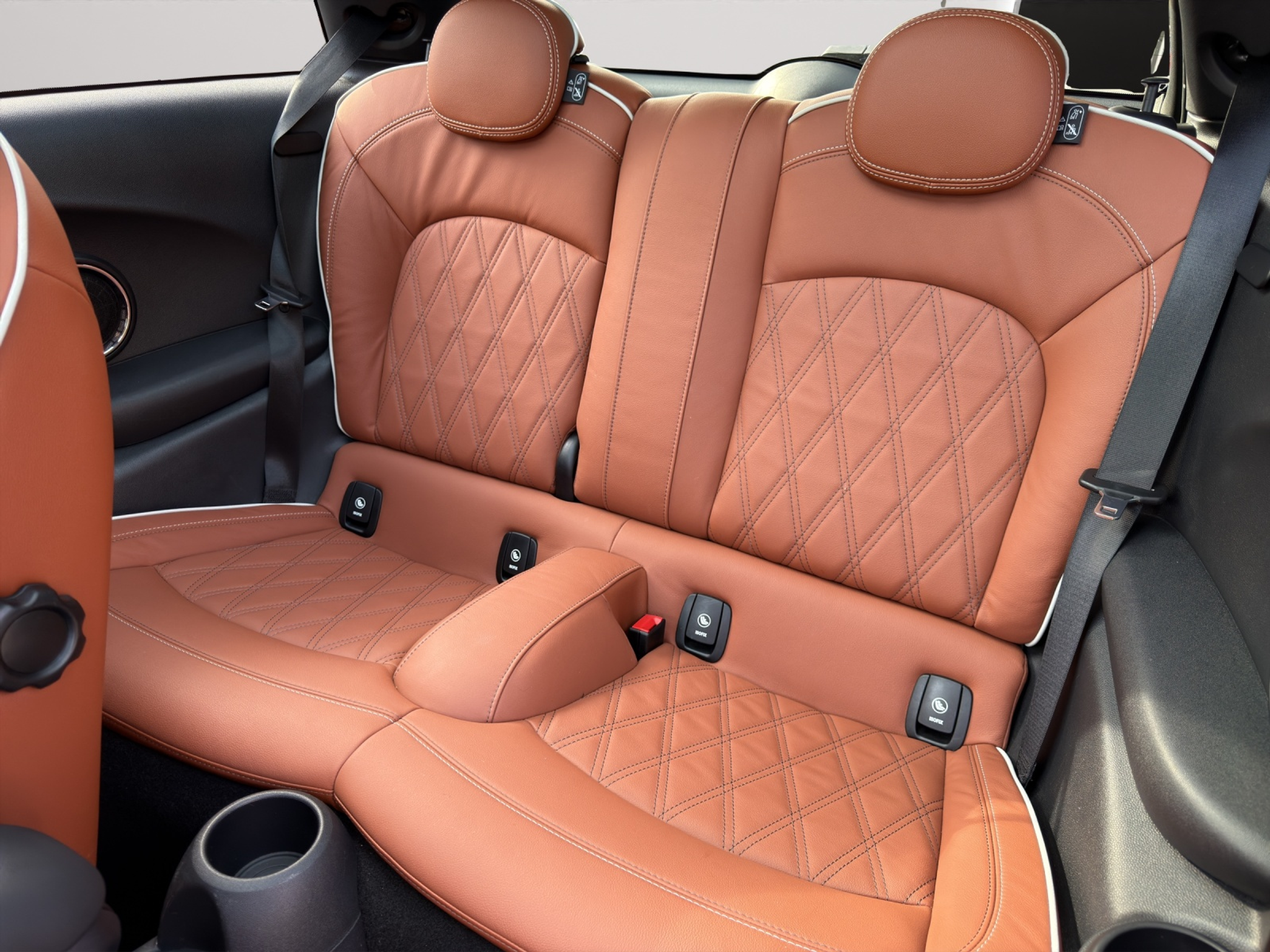 listing desktop thumbnail image 13